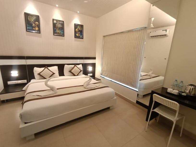 Deluxe Double Room - Photo 7