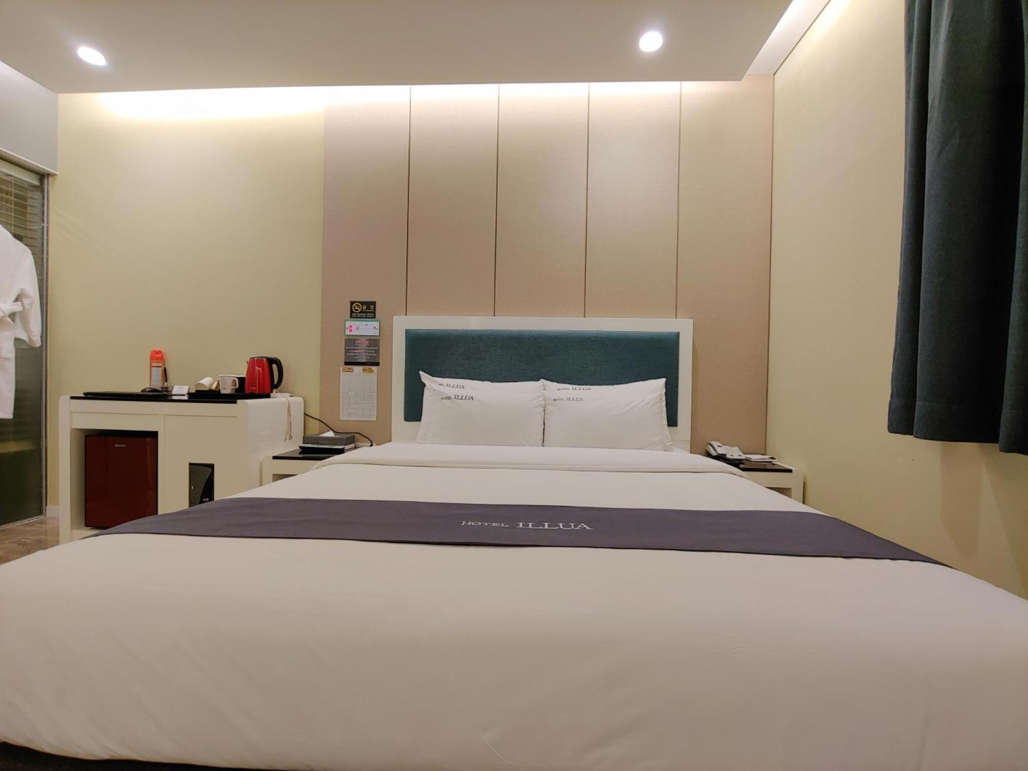 Double Room - Photo 15