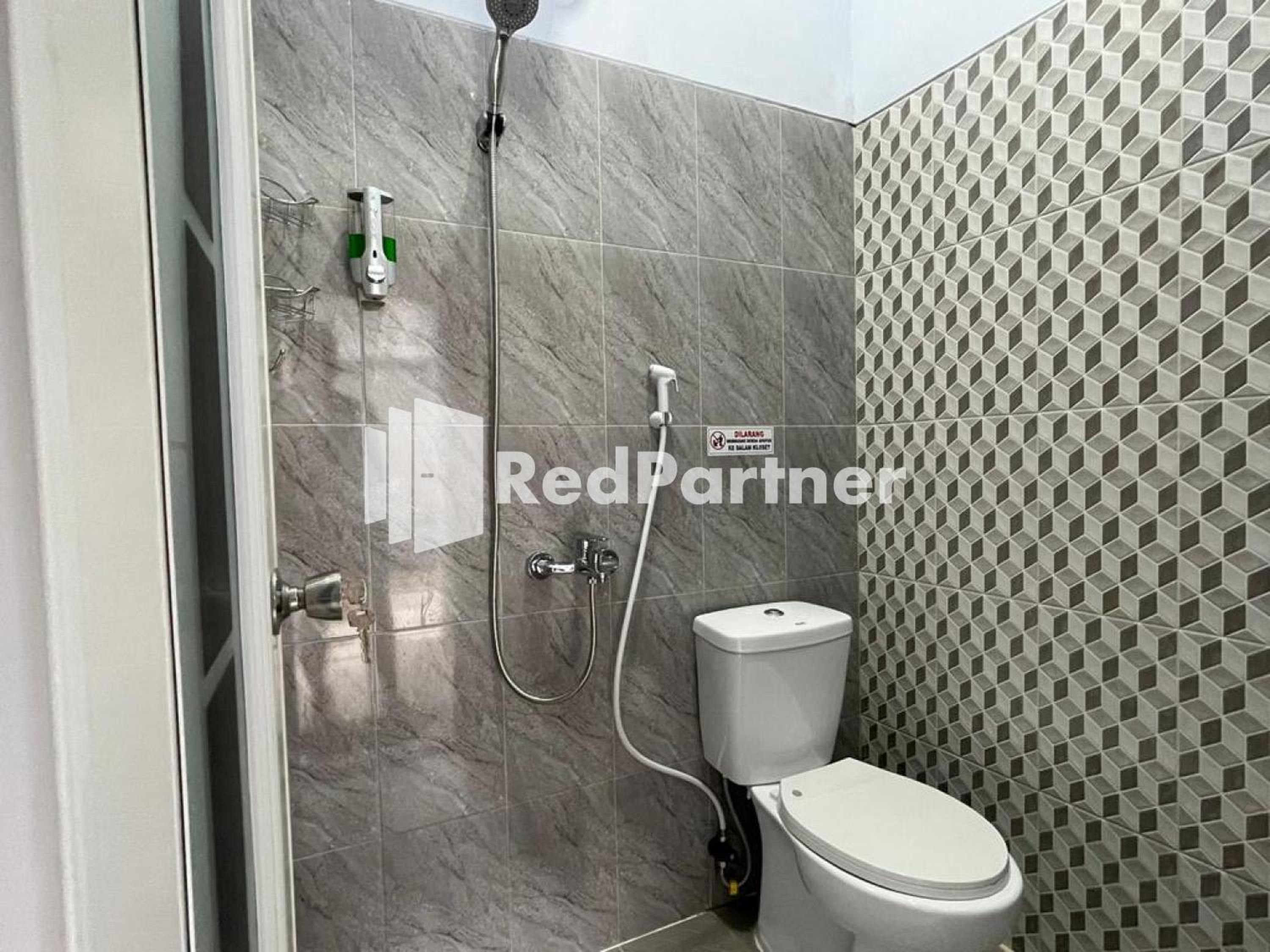 Deluxe Room - Photo 6