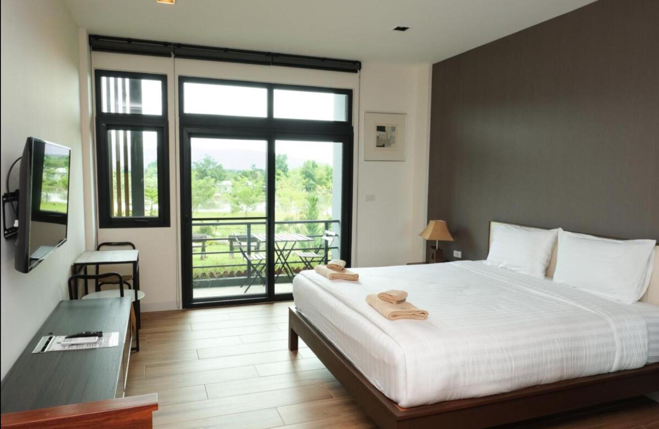 King Room with Mountain View