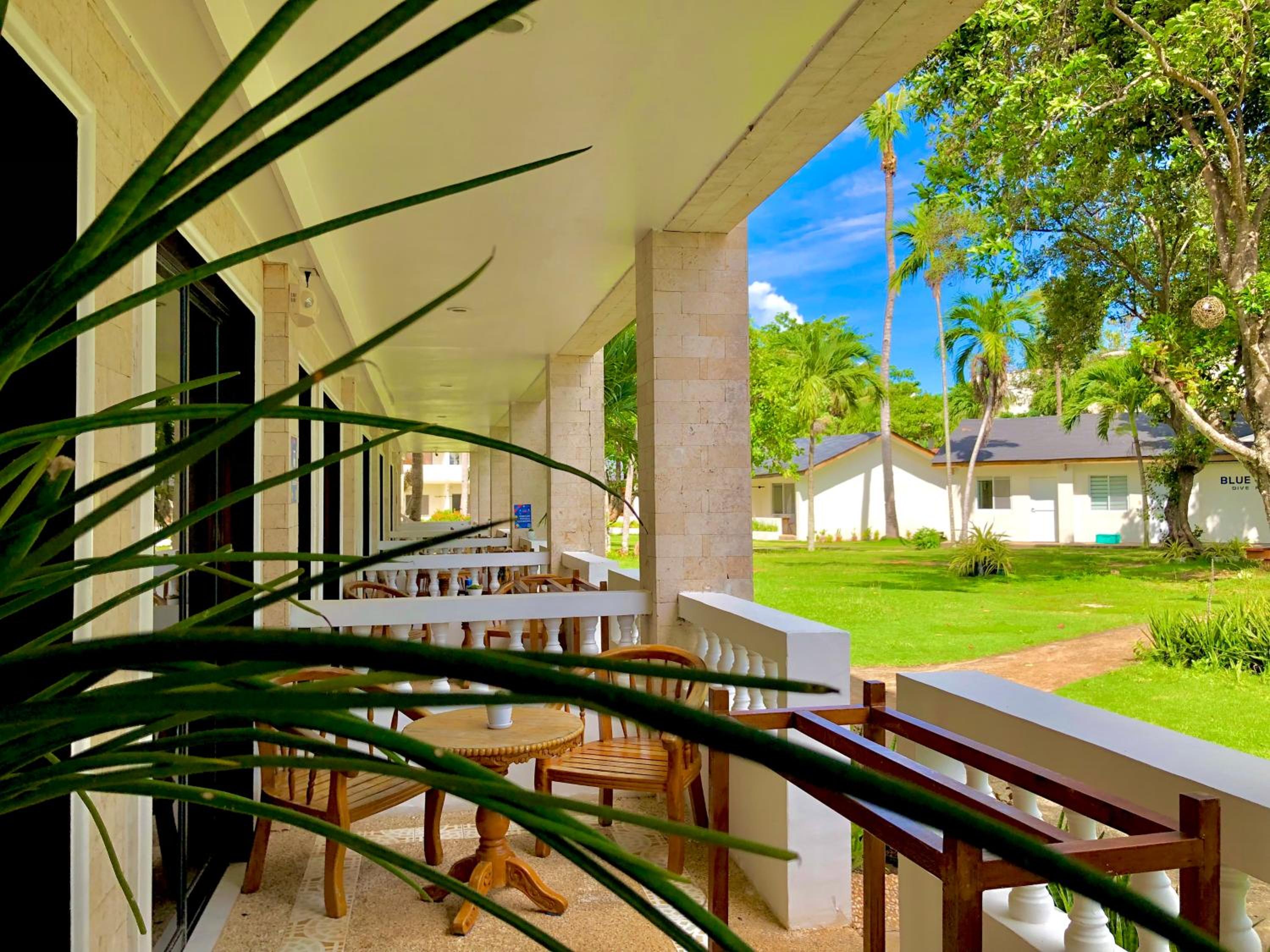 Deluxe Twin Room with Sea View - Photo 20