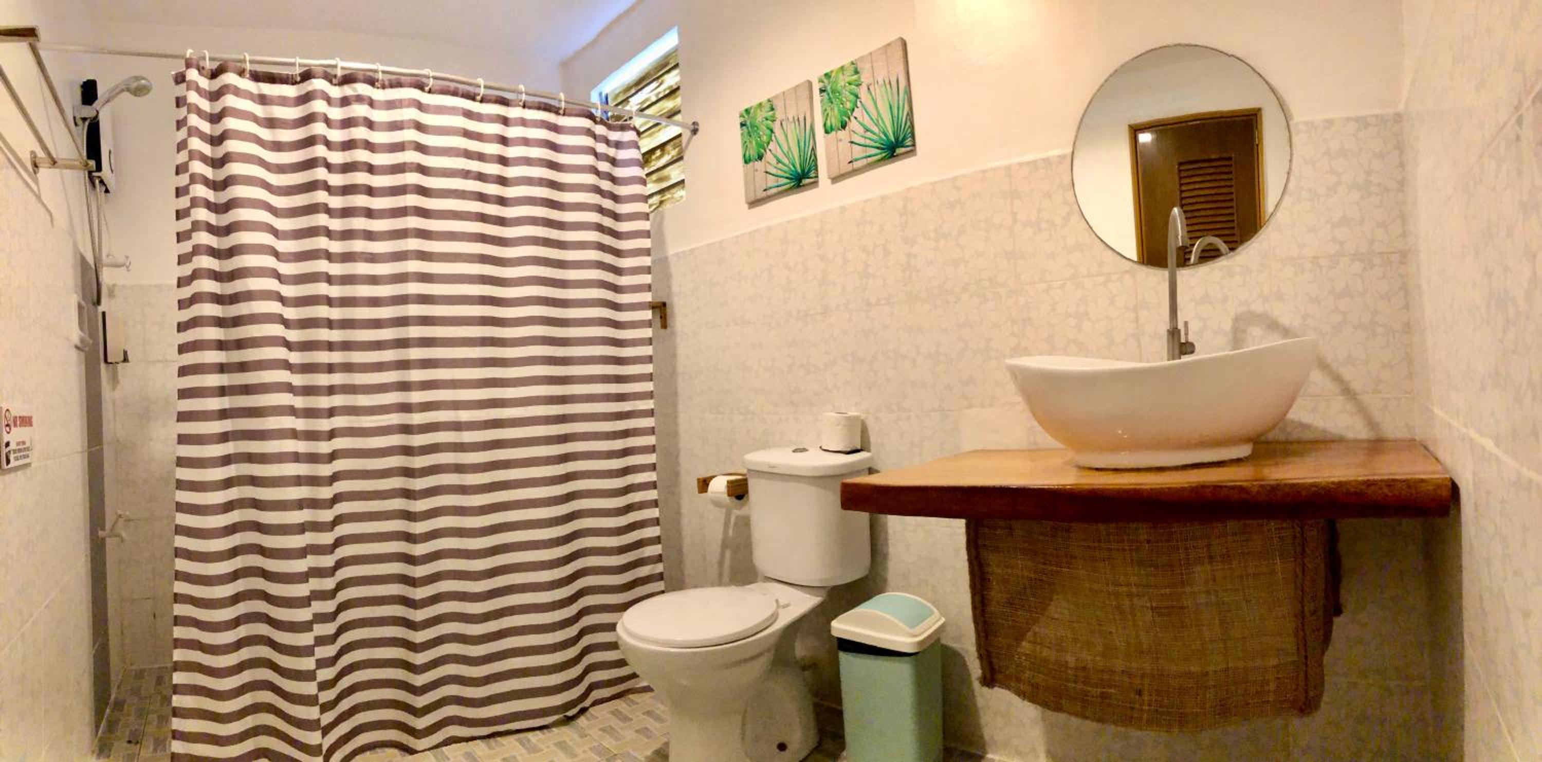 Deluxe Twin Room with Sea View - Photo 5