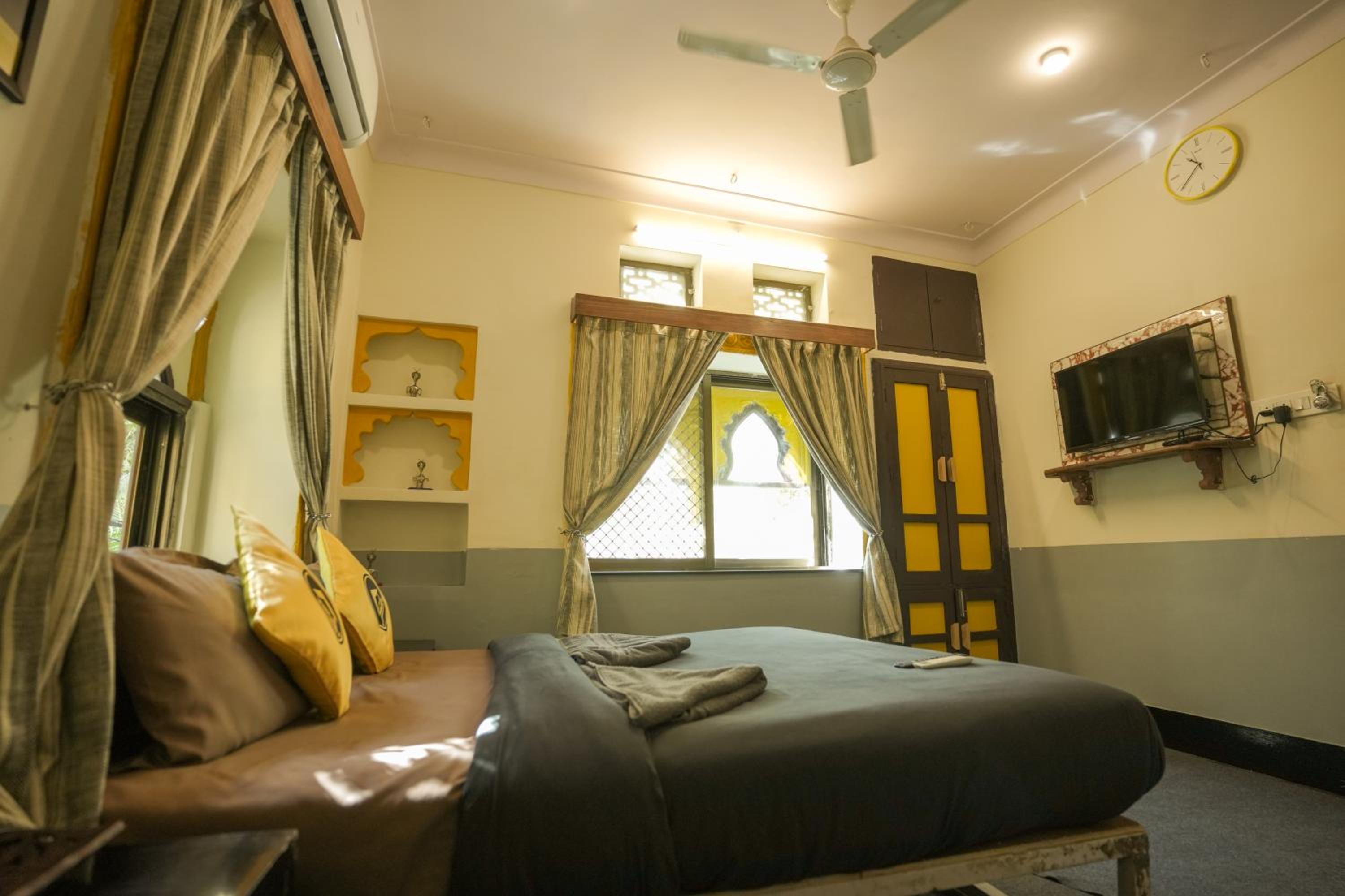 Deluxe Double Room - Photo 3