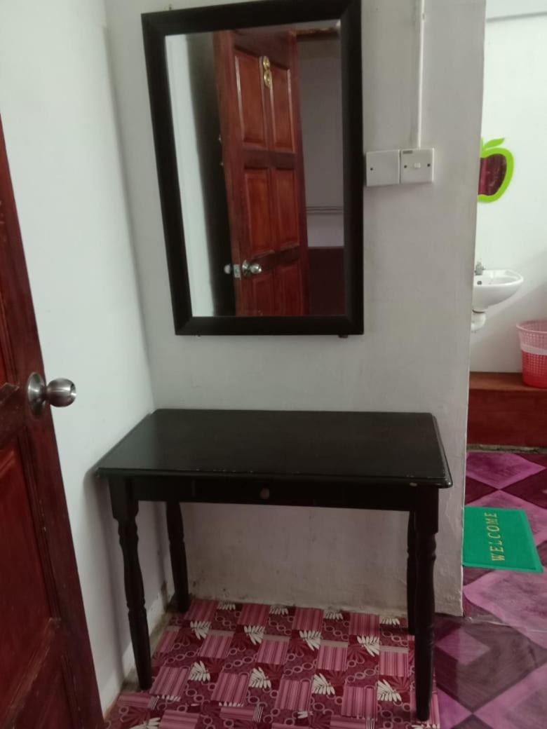 Budget Double Room photo 3