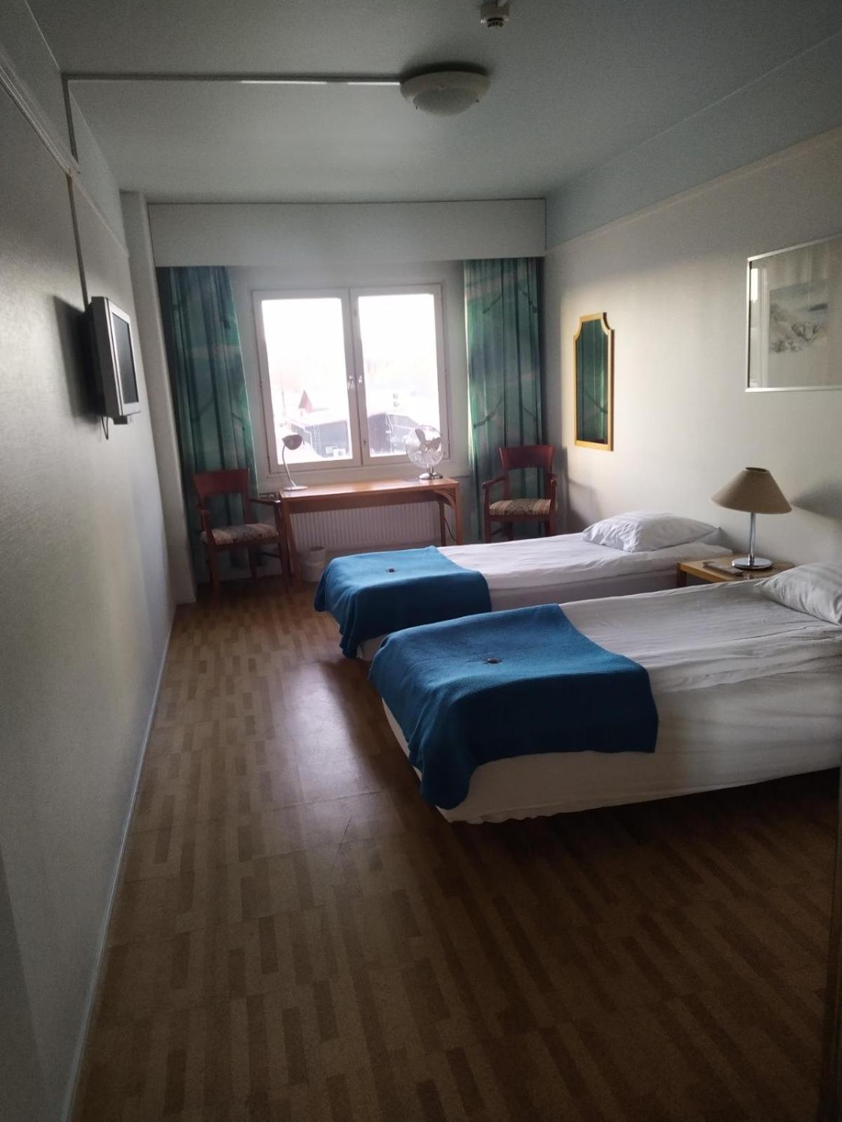 Twin Room - Photo 1