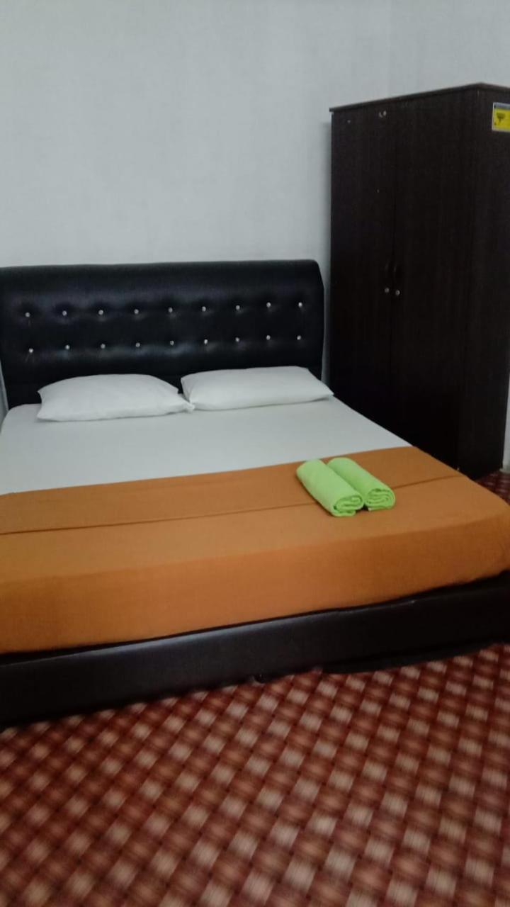 Deluxe Double Room (2 Adults + 1 Child) photo 1