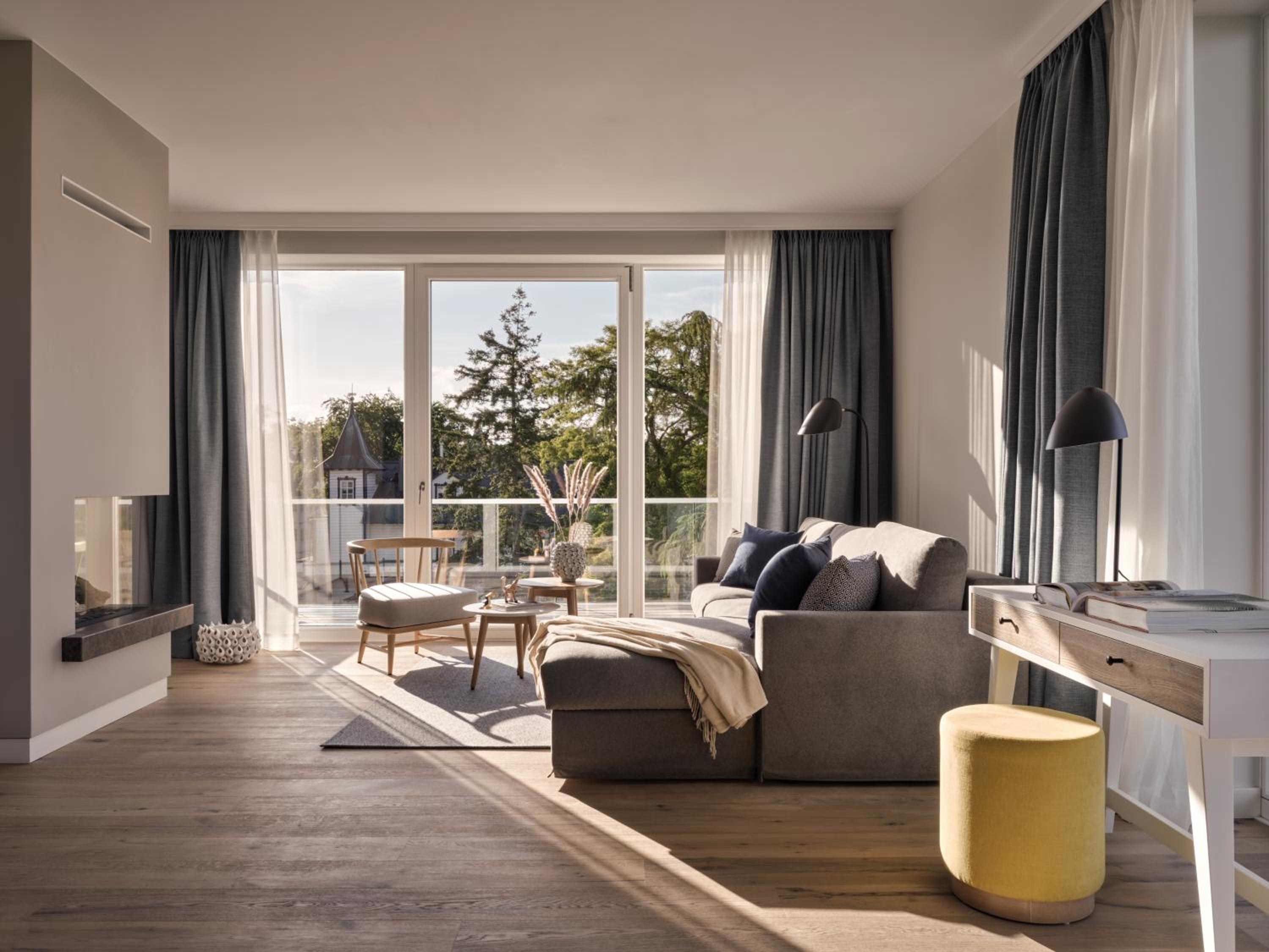 Two-Bedroom Apartment with Fireplace