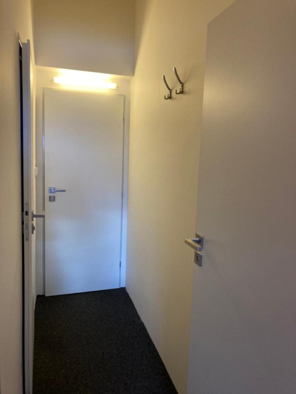 Single Room with Private Bathroom photo 2