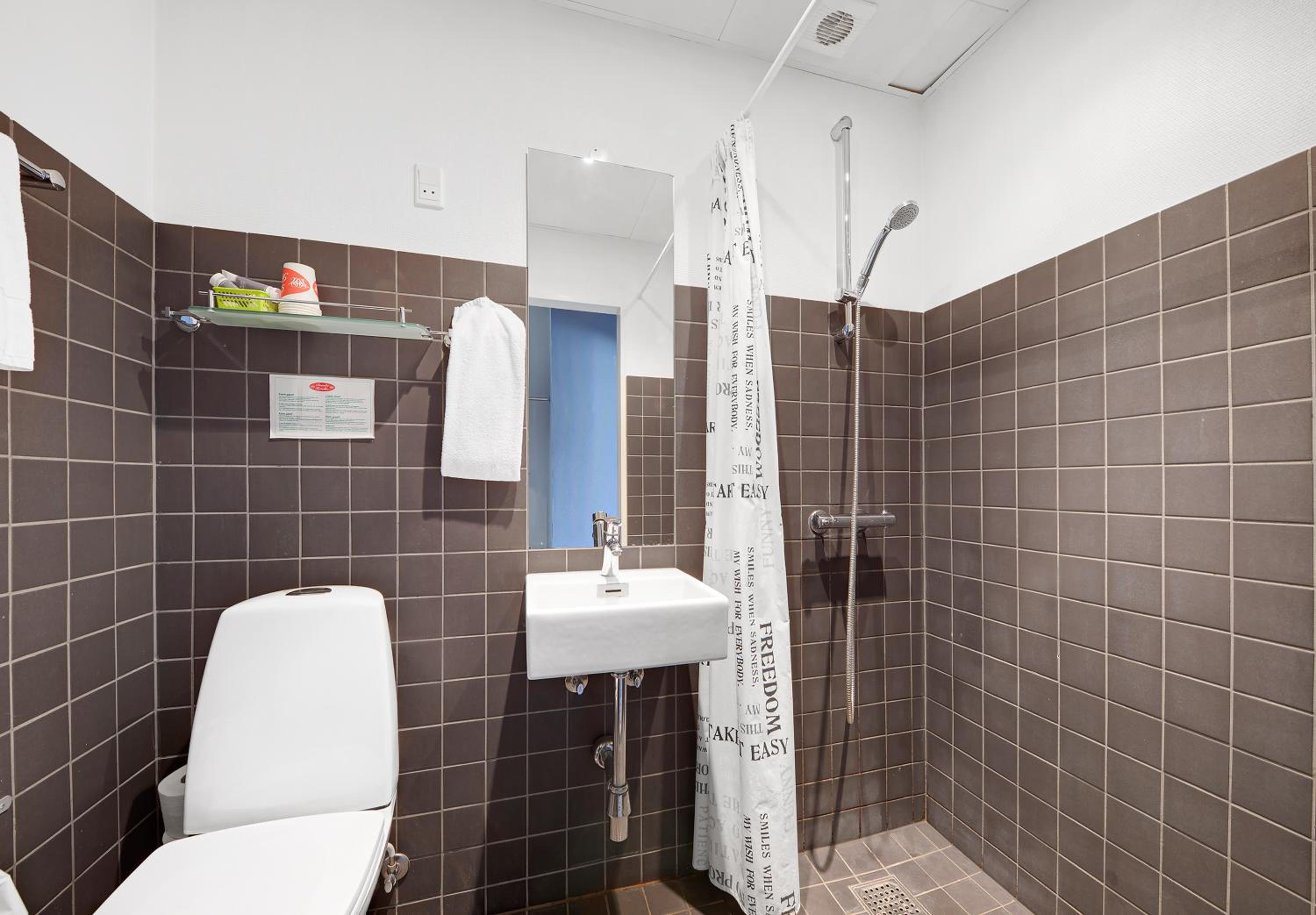Standard Double or Twin Room, photo 7