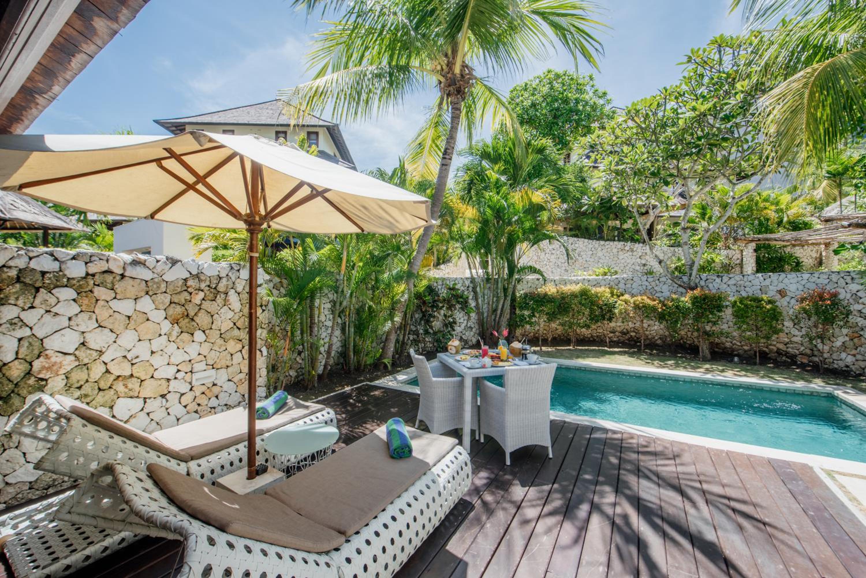 One-Bedroom Garden View Pool Villa photo 2