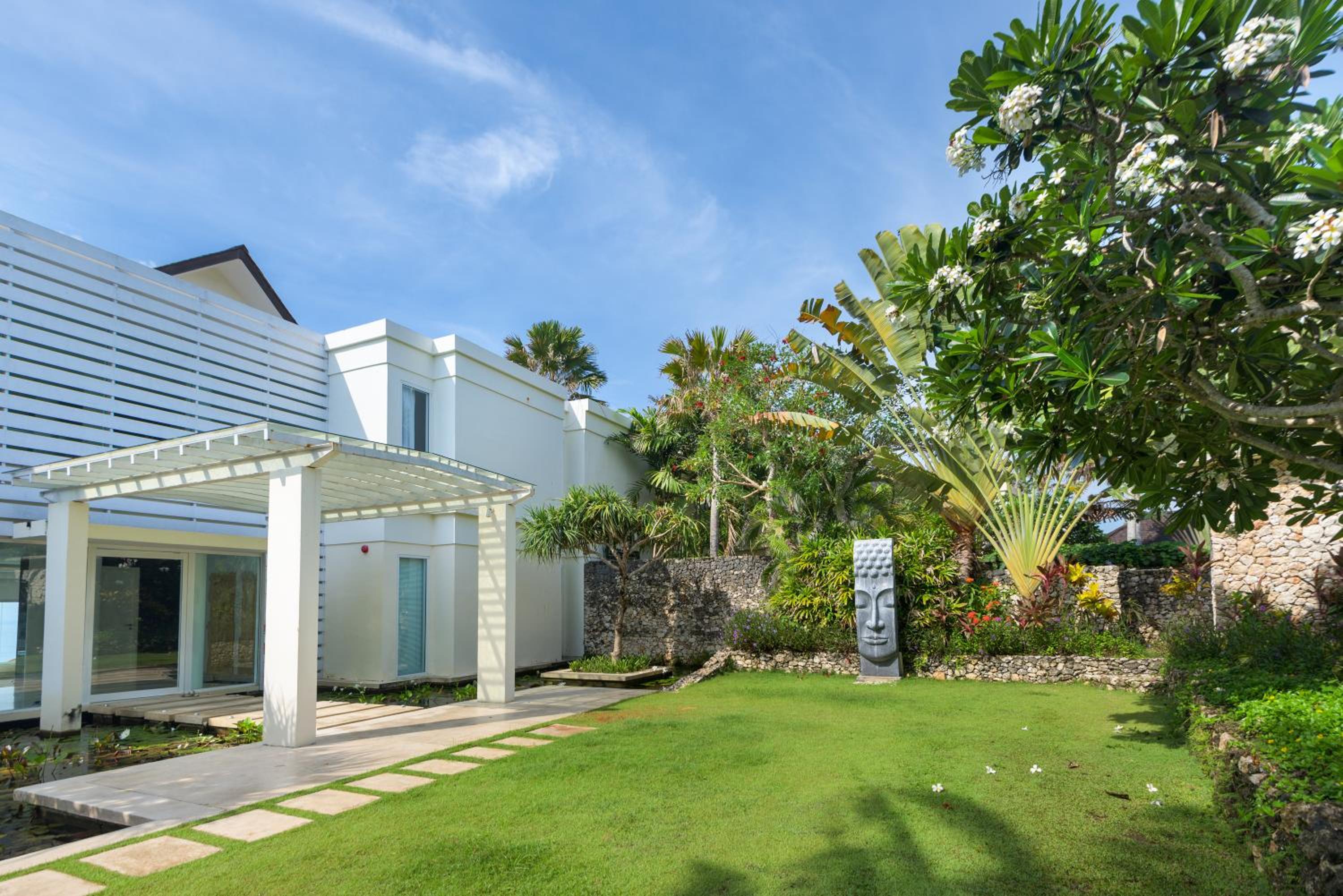 Karma Grand Cliff Five-Bedroom Villa Nirvana photo 2