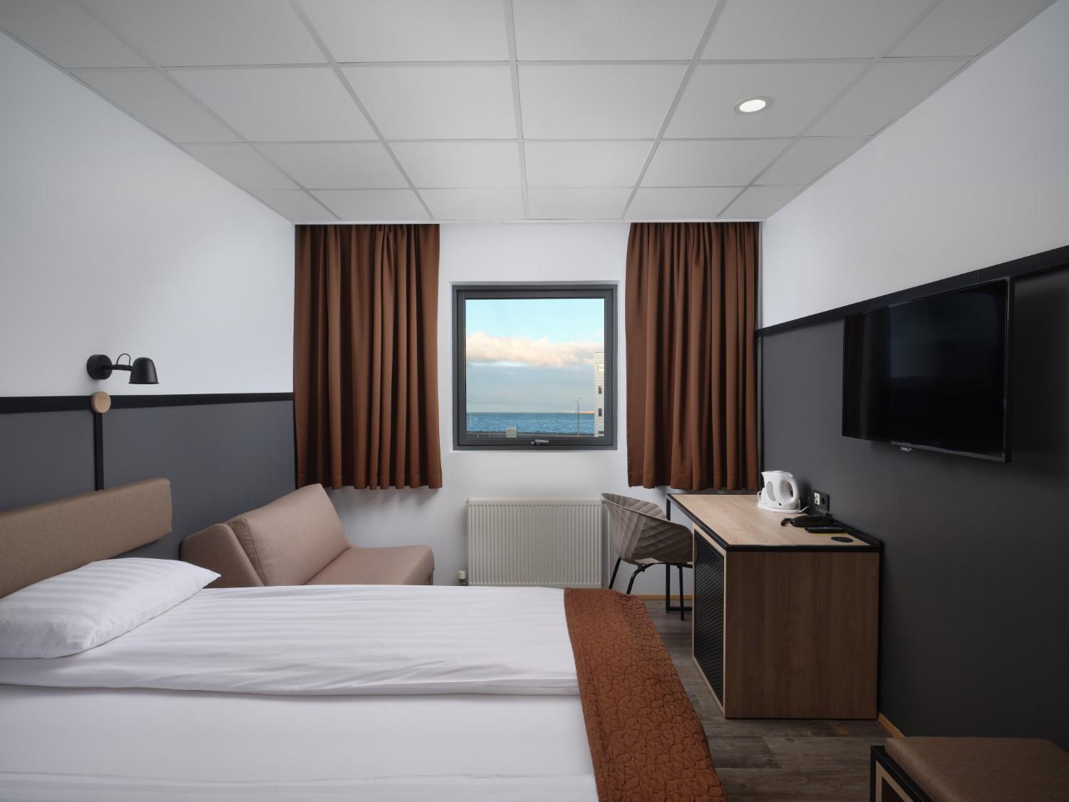 Superior Double or Twin Room - Photo 11