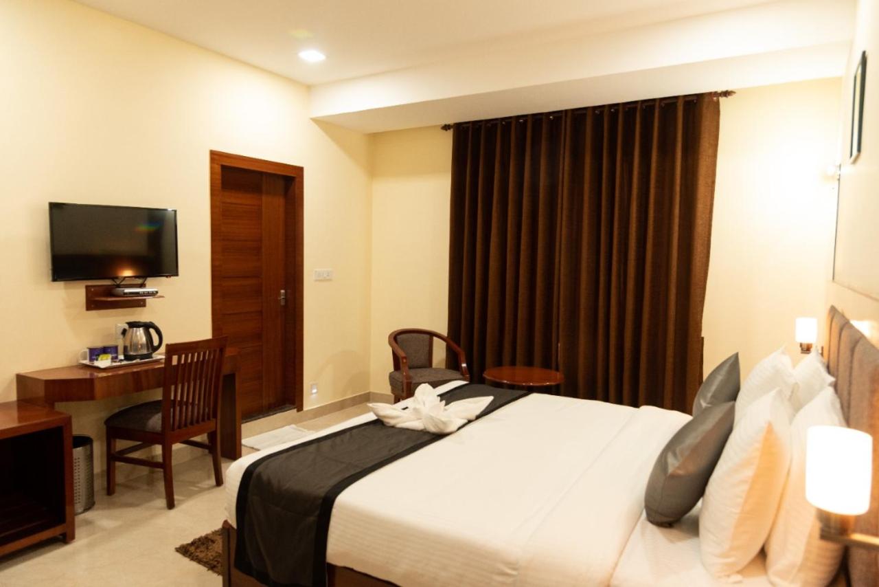Deluxe Room - Photo 1