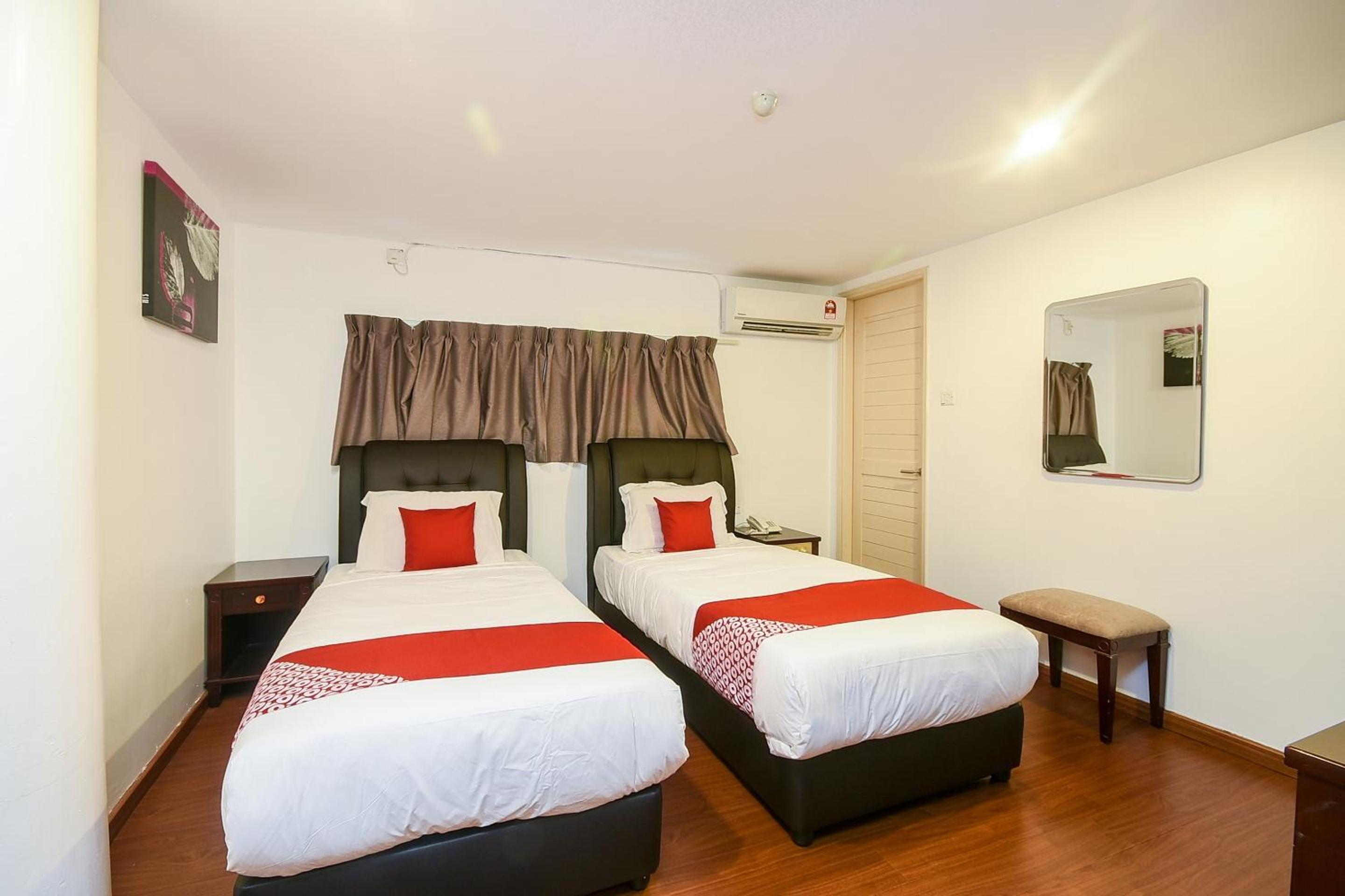 Deluxe Twin Room photo 1
