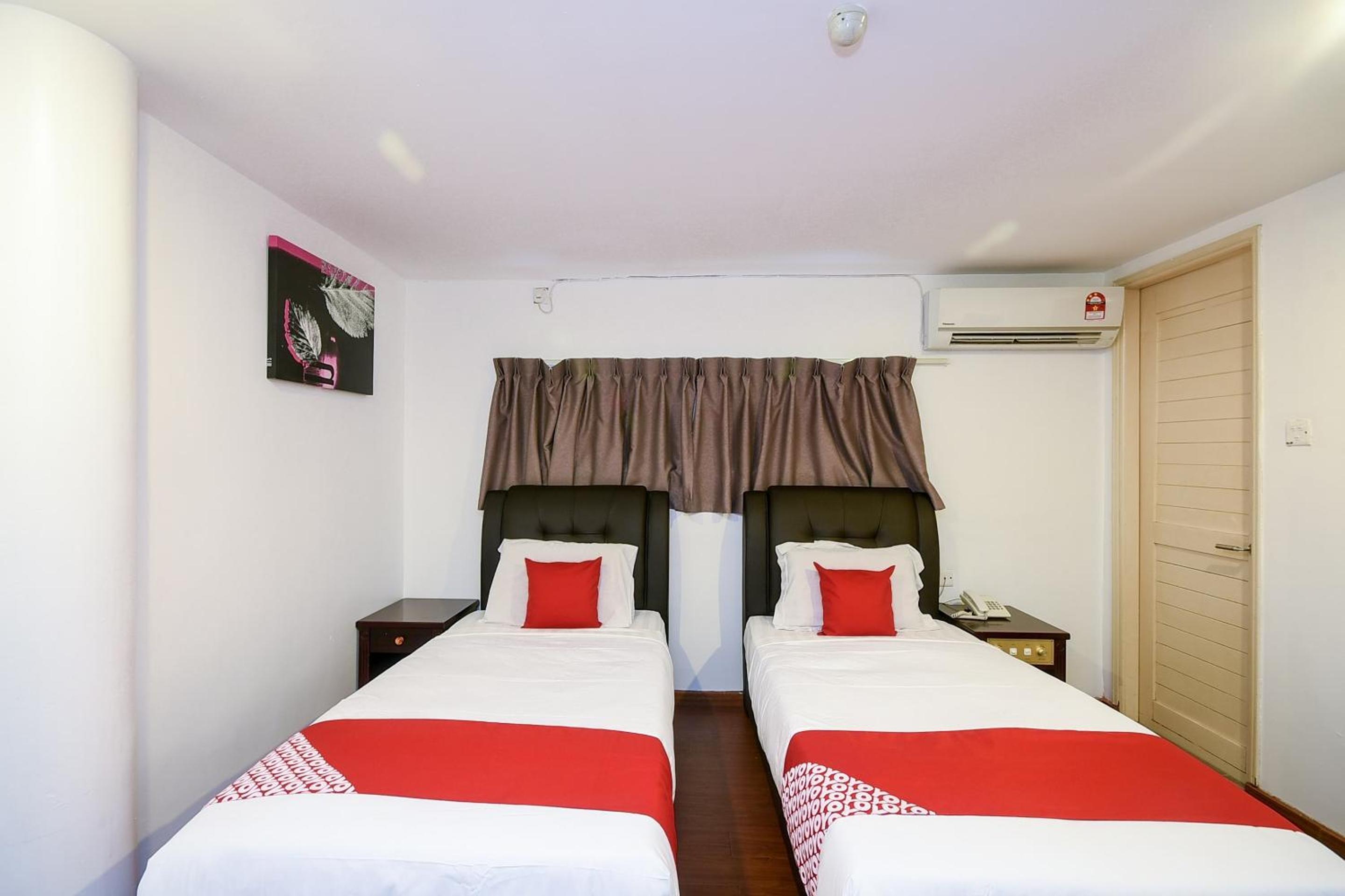 Deluxe Twin Room photo 3