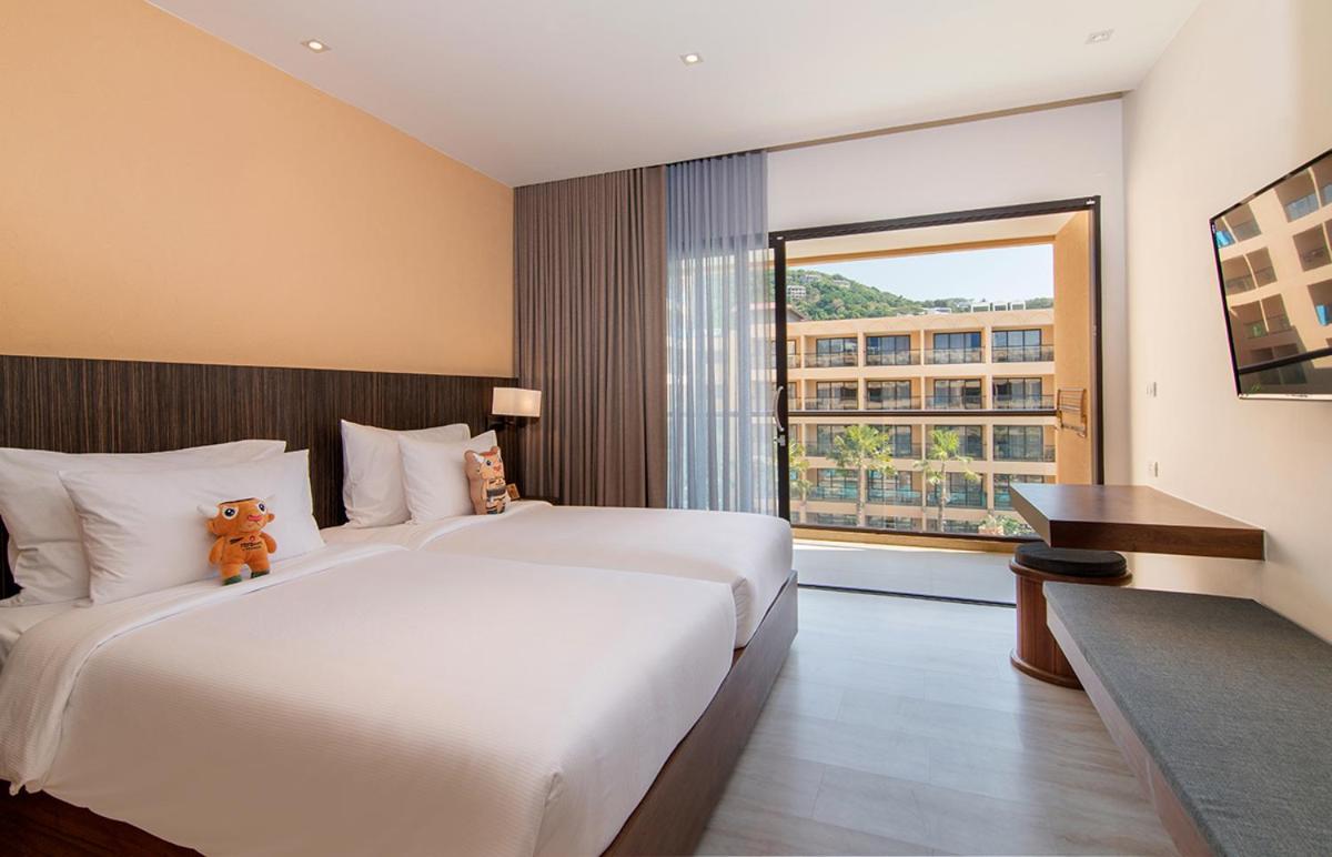 Deluxe Room - Photo 6