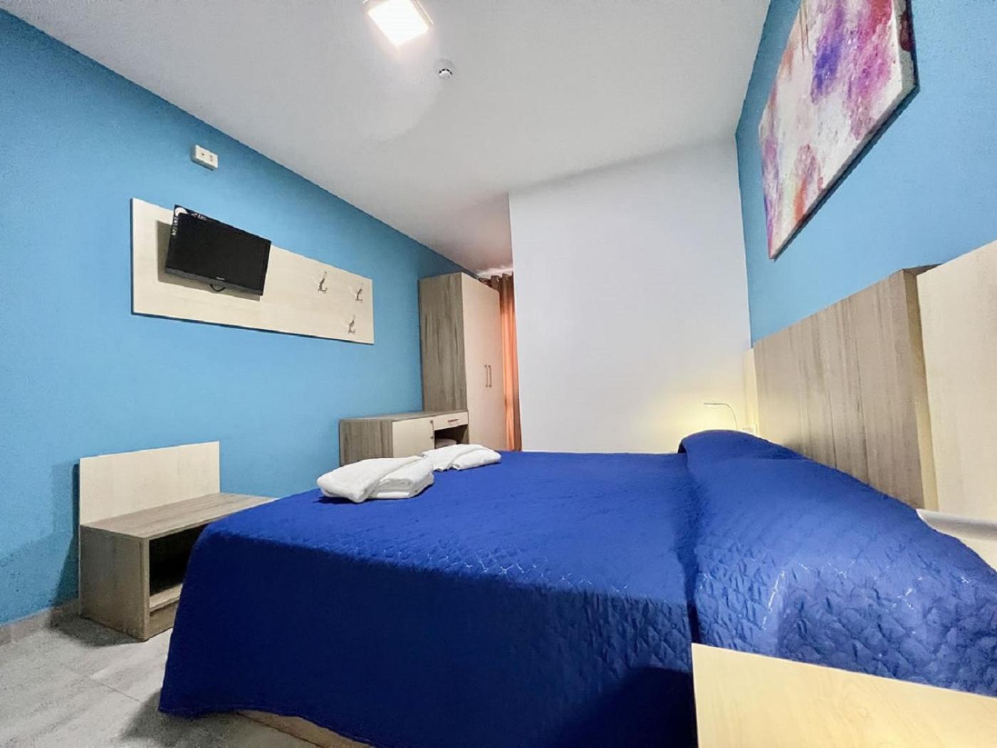 Economy Double or Twin Room photo 2