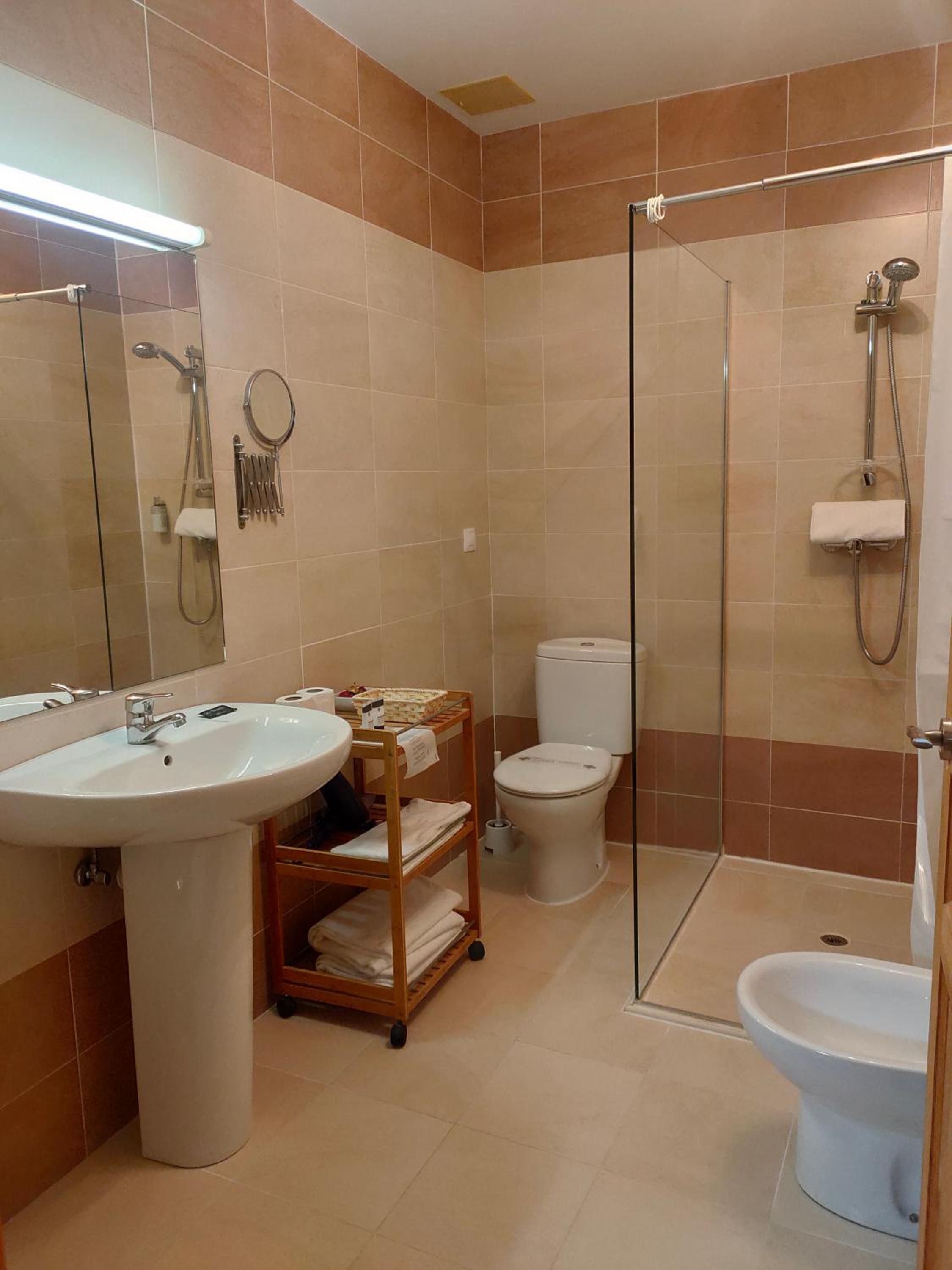 Triple Room - Main Building - Photo 2