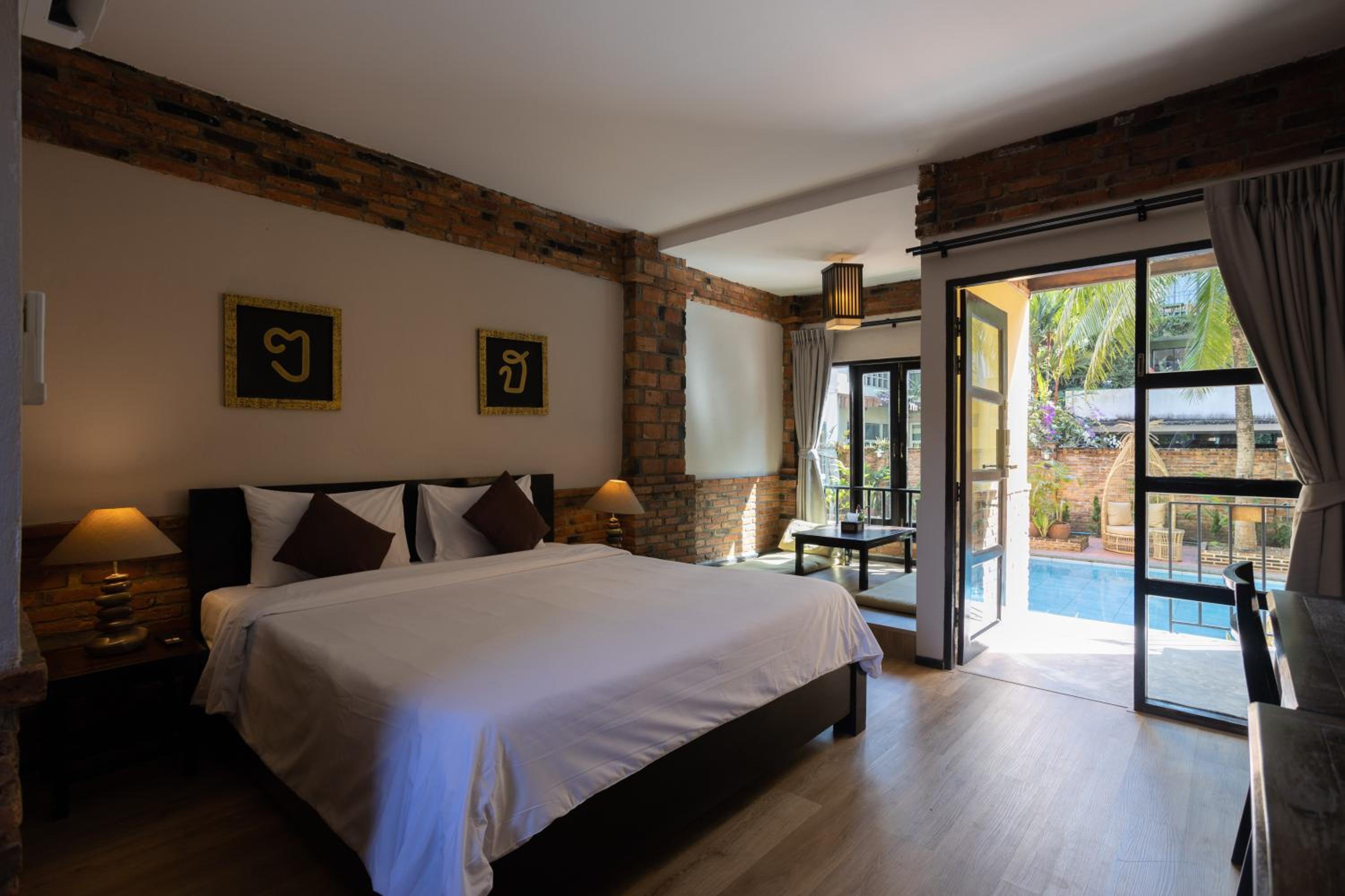 Deluxe Double Room - Photo 1
