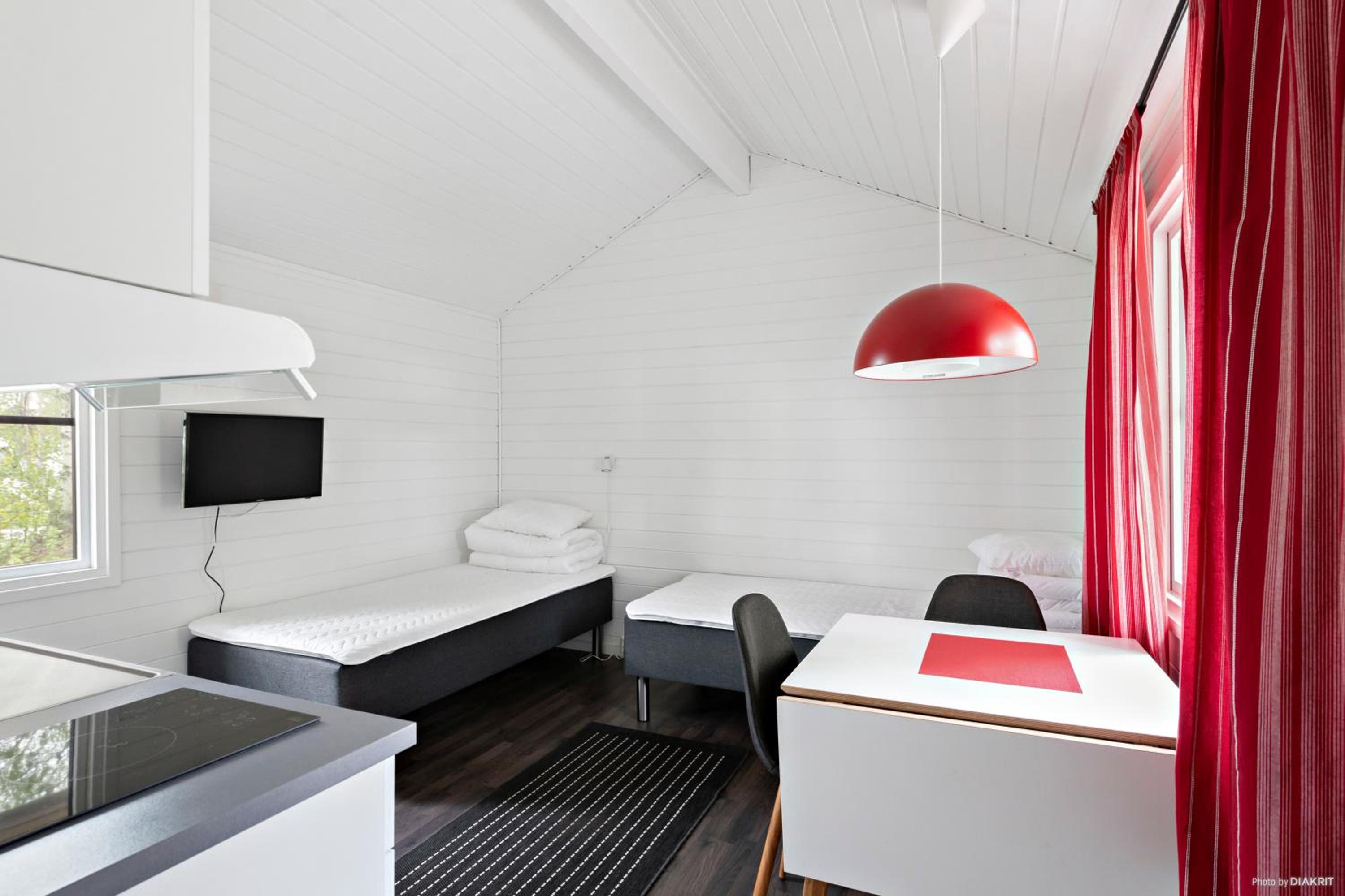 One-Bedroom House photo 1