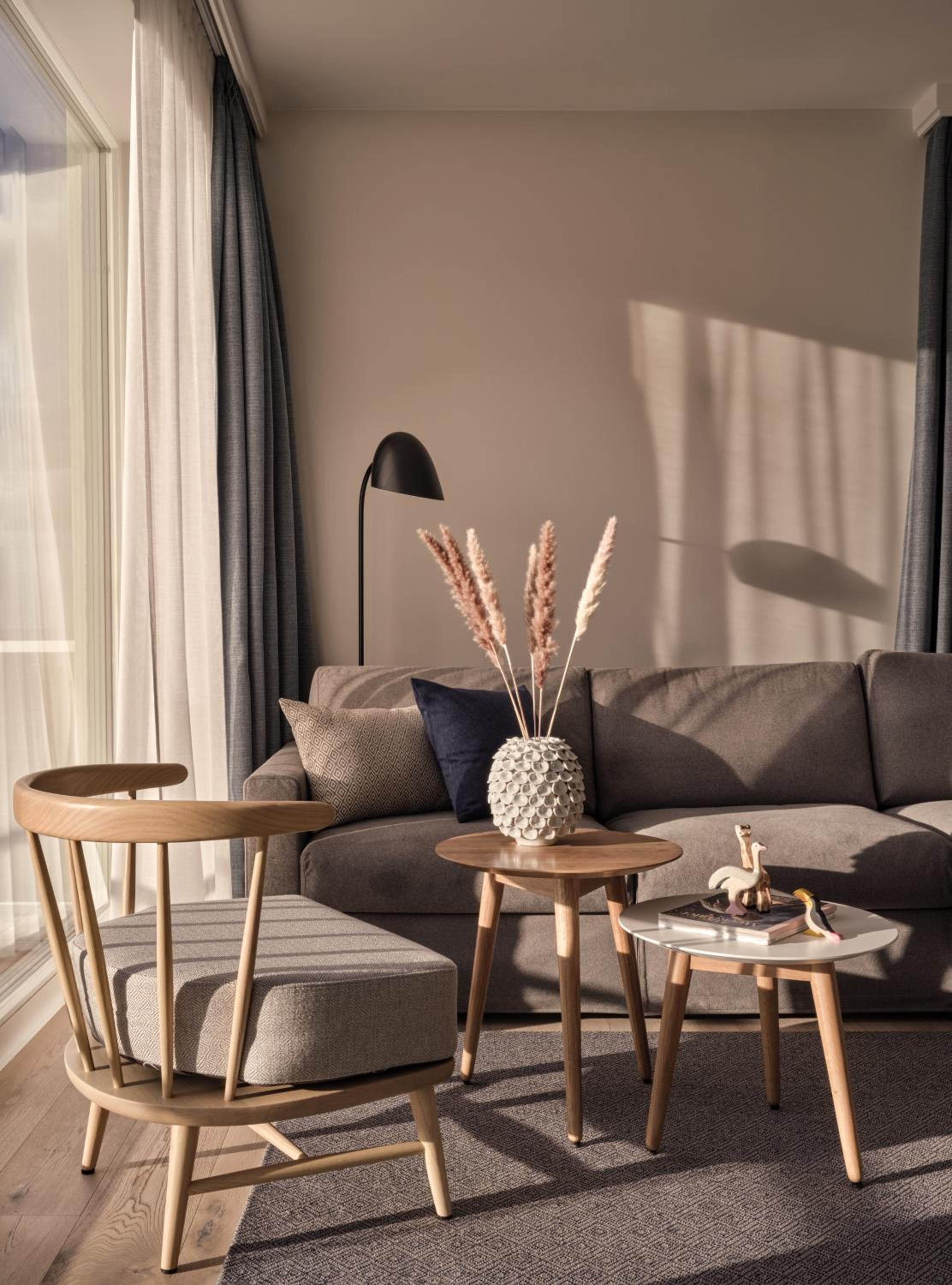 Two-Bedroom Apartment with Fireplace