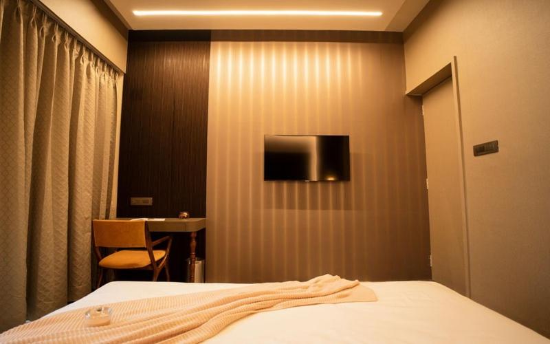 Suite Room - Photo 3