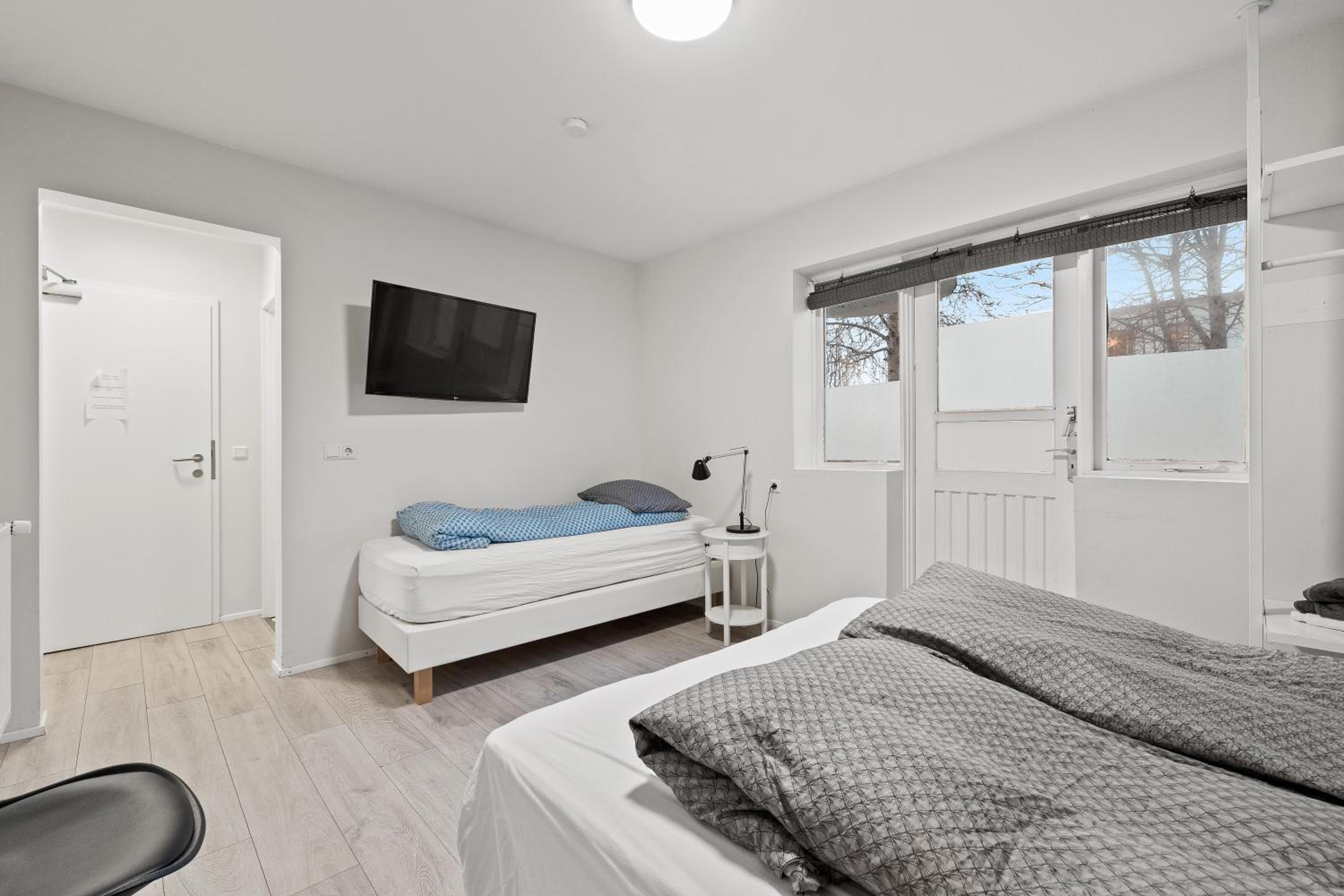 Triple Room with Private Bathroom photo 3