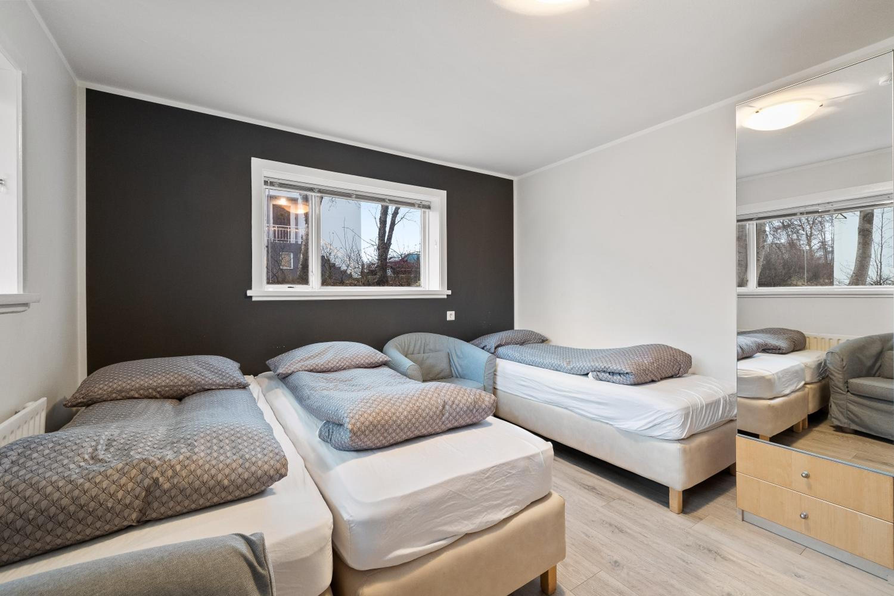 Quadruple Room with Shared Bathroom photo 1