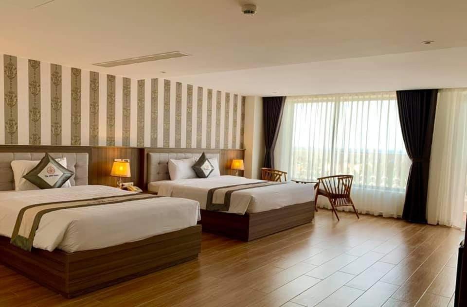 Deluxe Triple Room