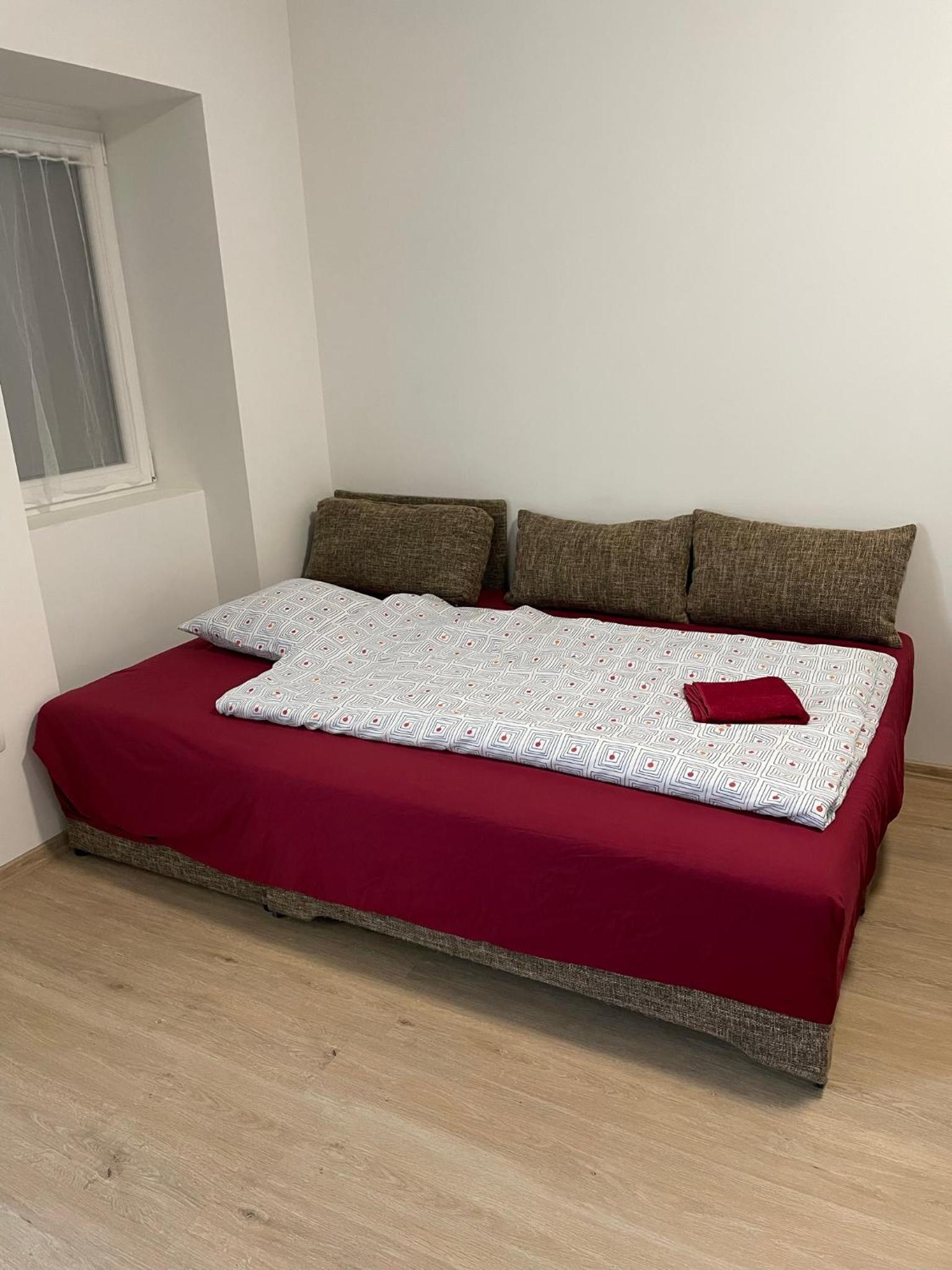 One-Bedroom Apartment - Photo 27