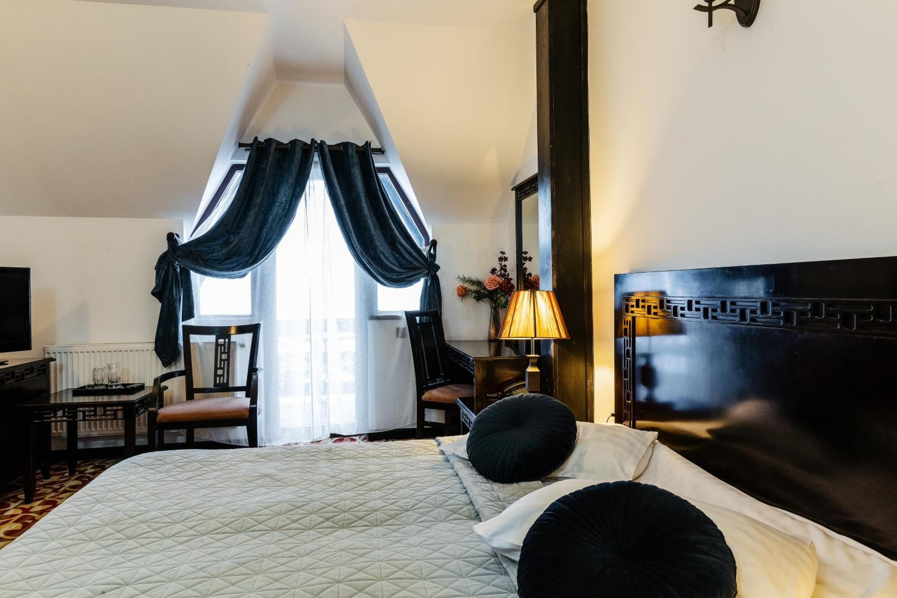 King Room with Spa Bath photo 3