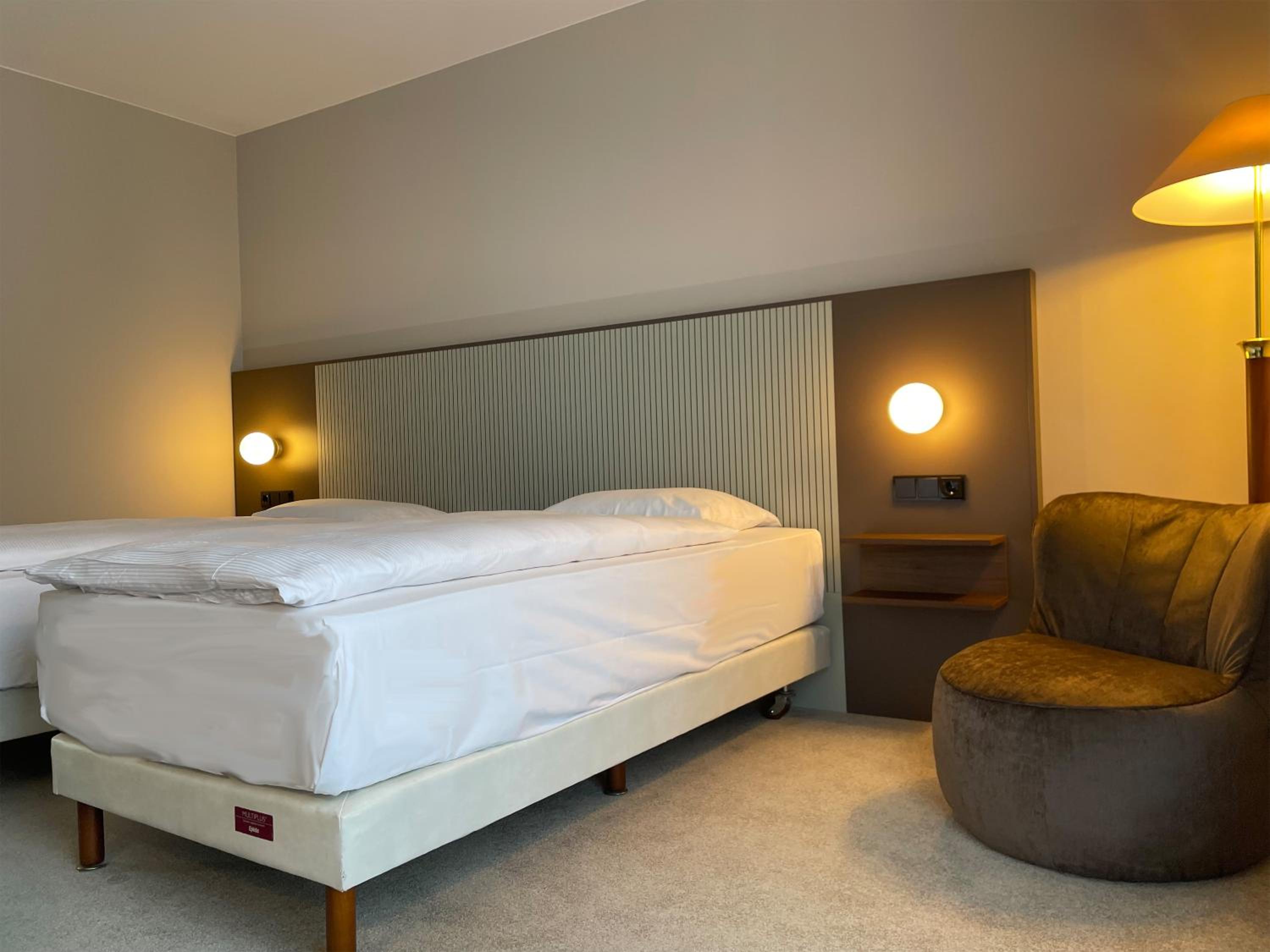 Standard Twin Room - Photo 14