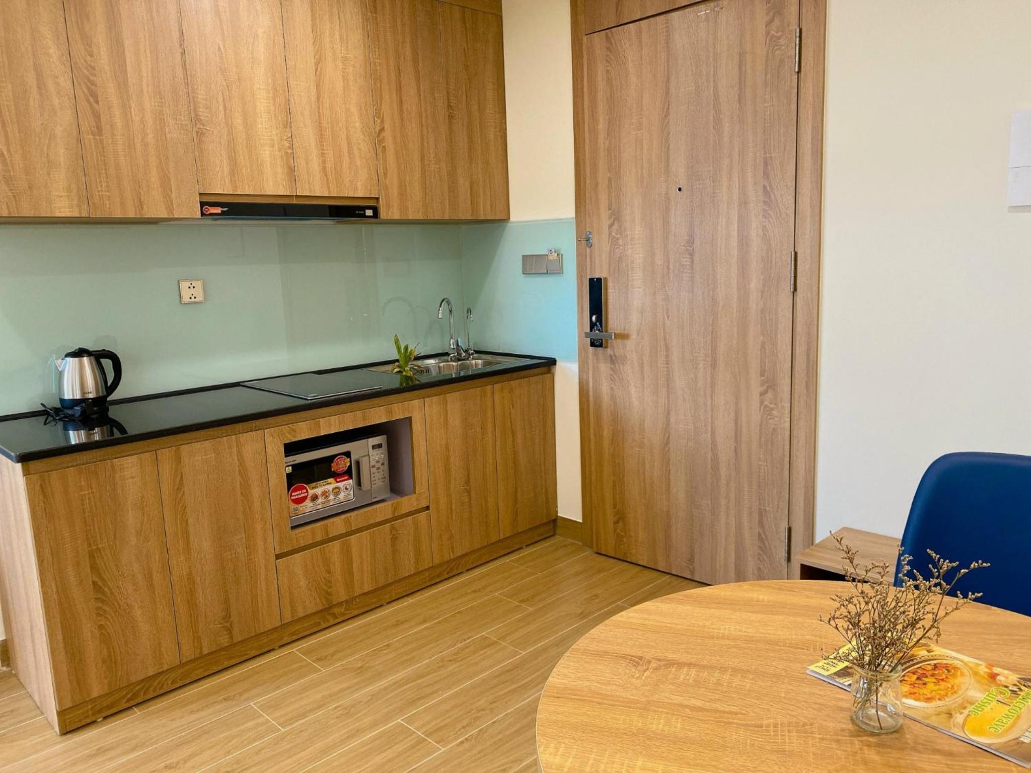One-Bedroom Apartment photo 2