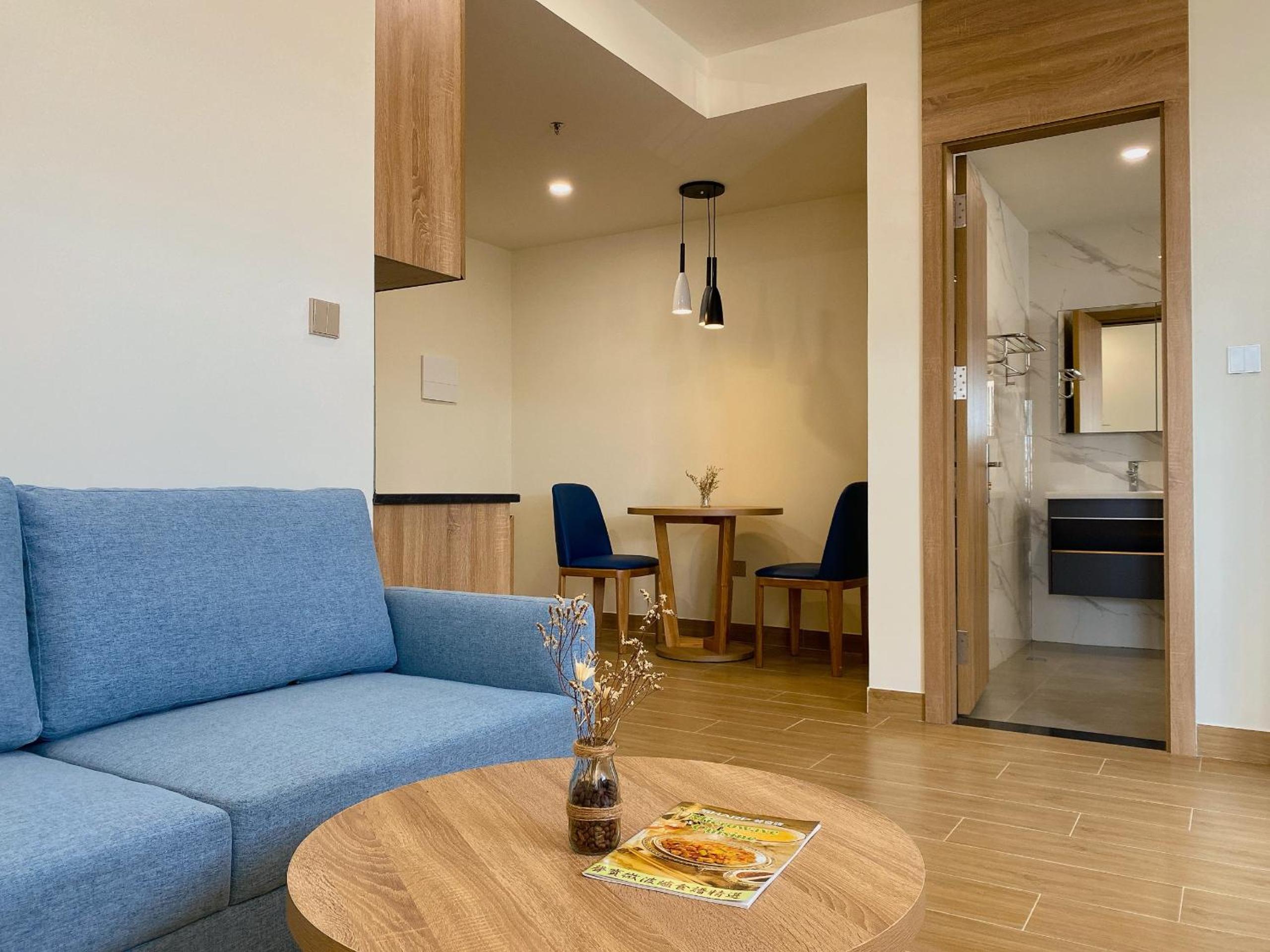One-Bedroom Apartment
