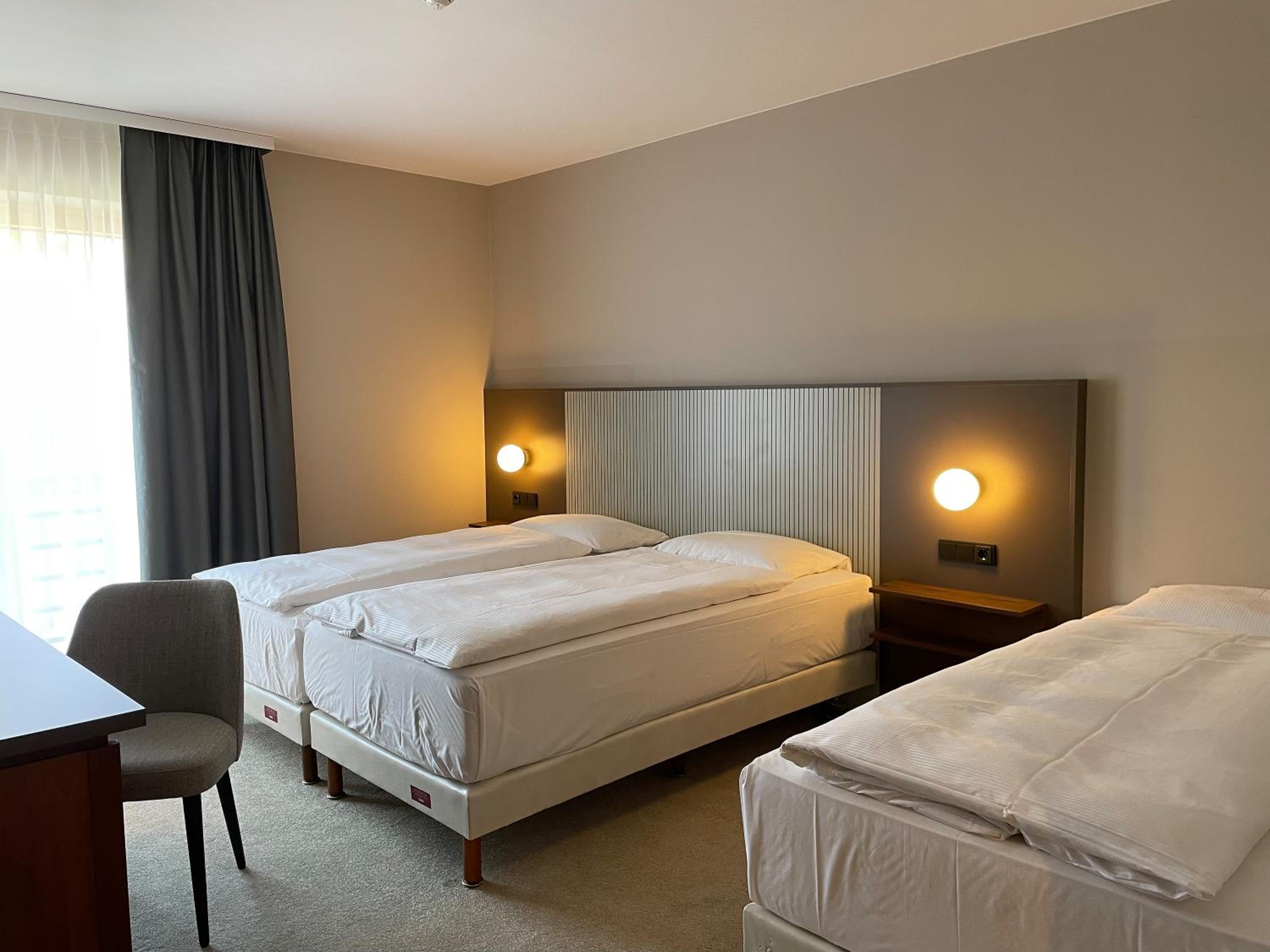 Standard Double Room For Up to Three Guests - Photo 11