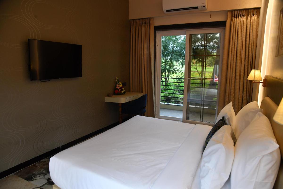 Deluxe Room - Photo 3
