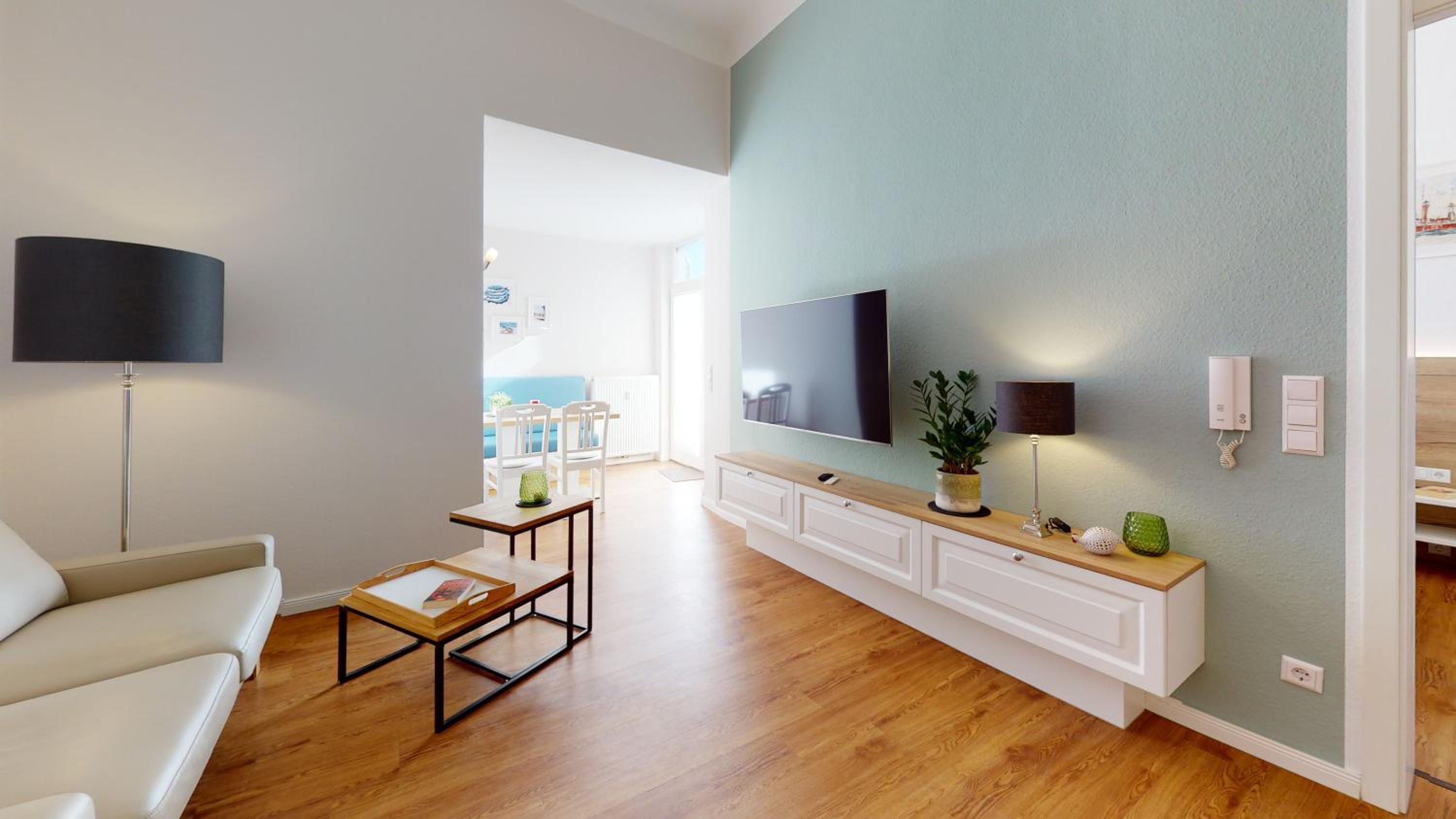 Superior One-Bedroom Apartment