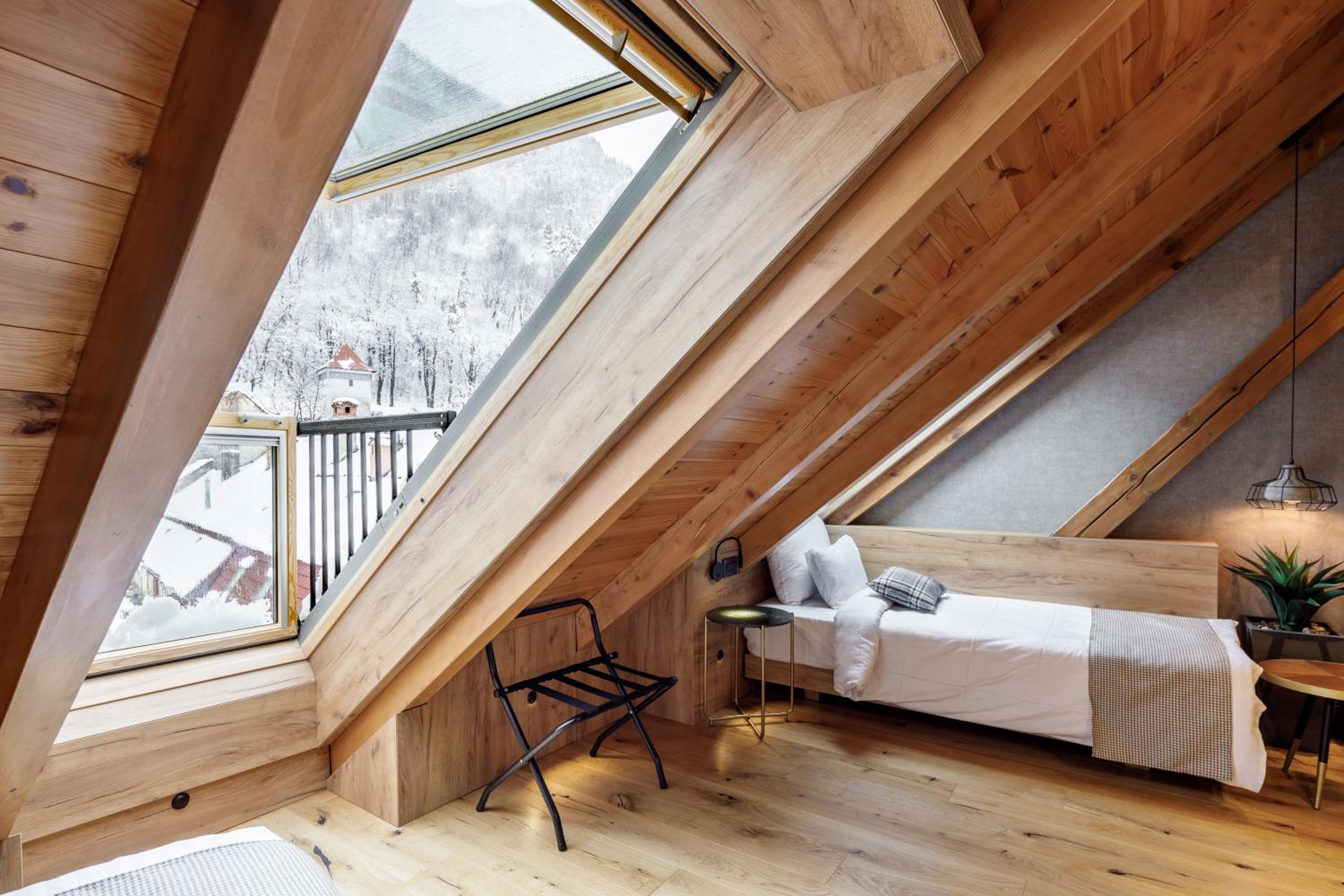 Standard Twin Room - Attic - Photo 1