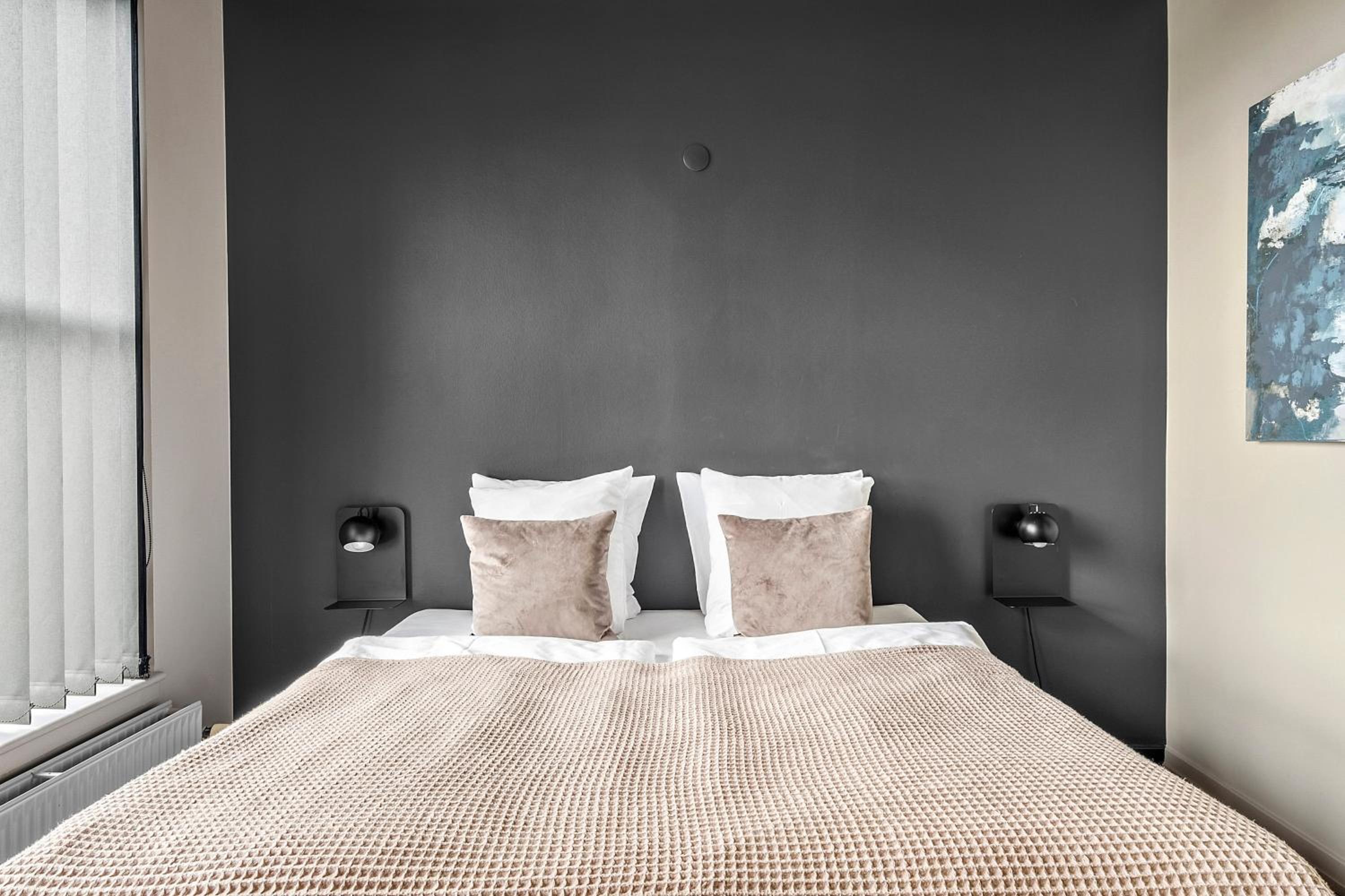 Queen Room - Photo 16