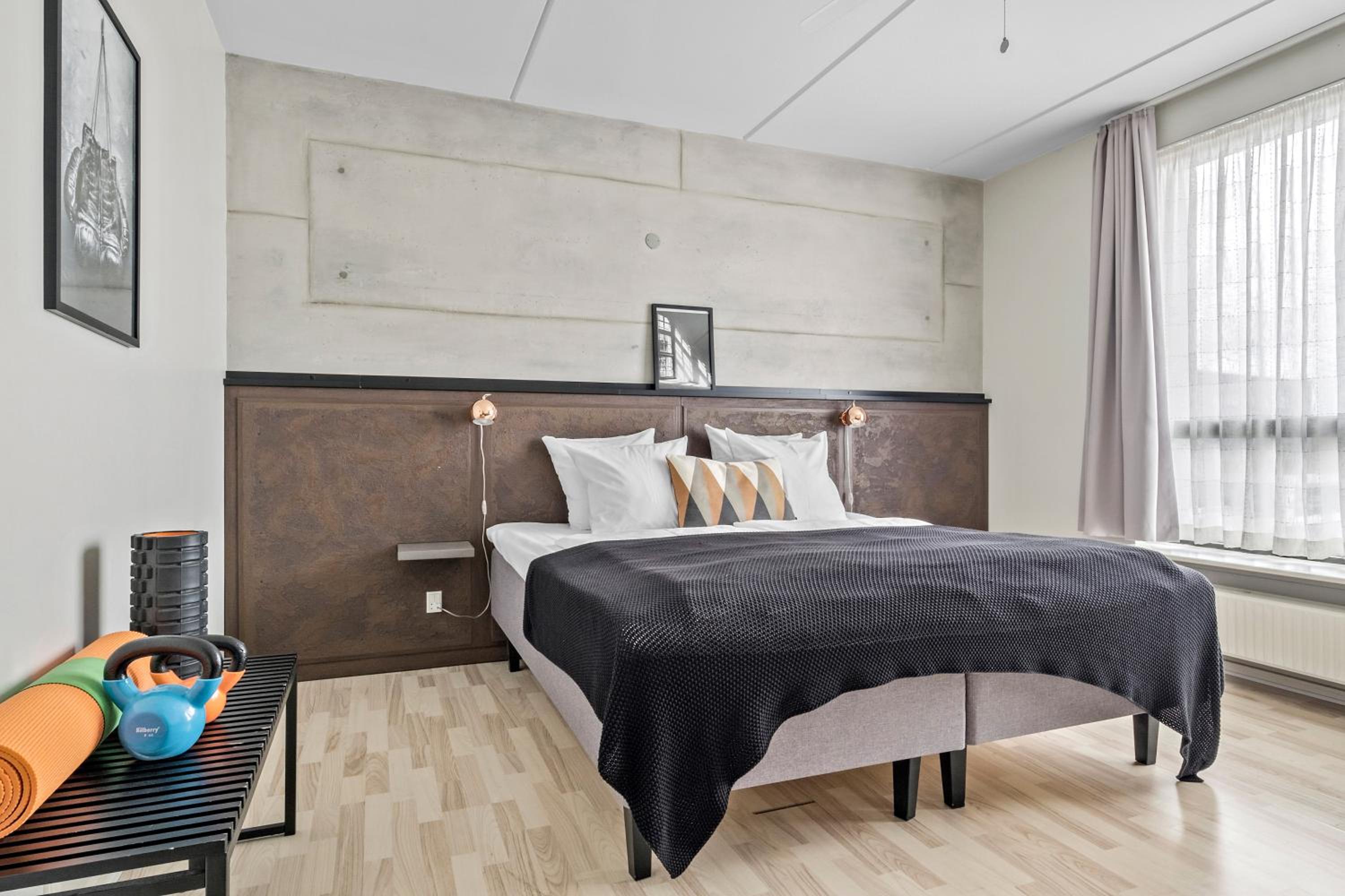 Business King Room - Photo 5