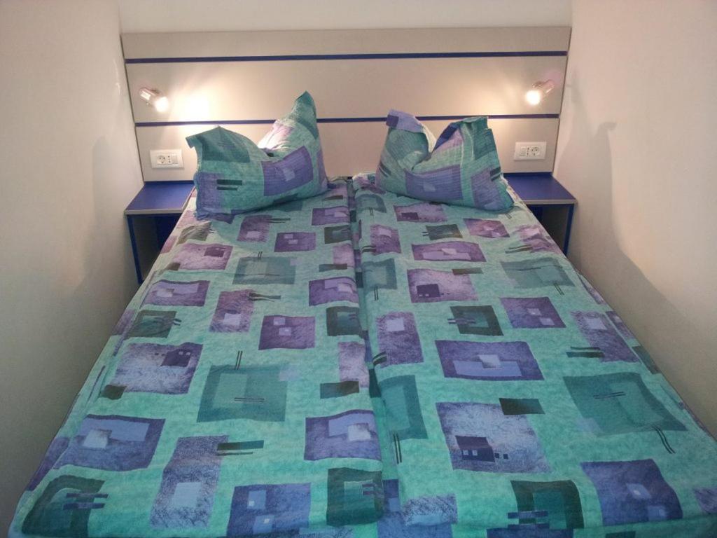 Double Room with Balcony photo 2
