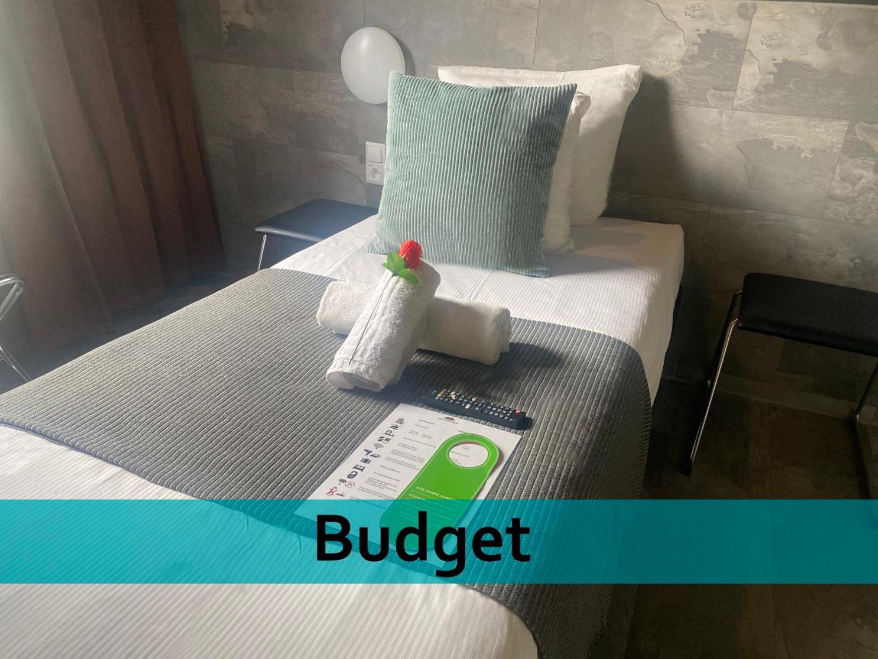 Budget Single Room Douche photo 1