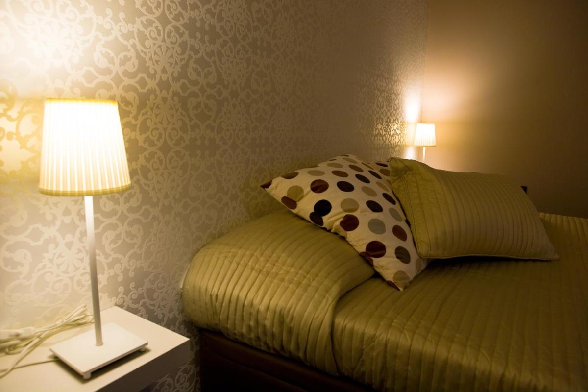 Double or Twin Room with Balcony and Cupole View photo 2