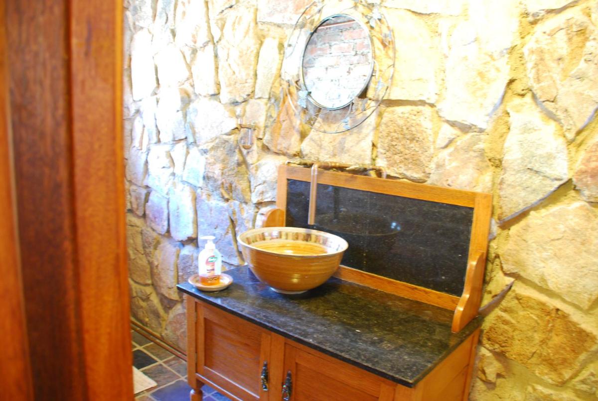 Large Self-Catering Room (2 Adults) photo 2