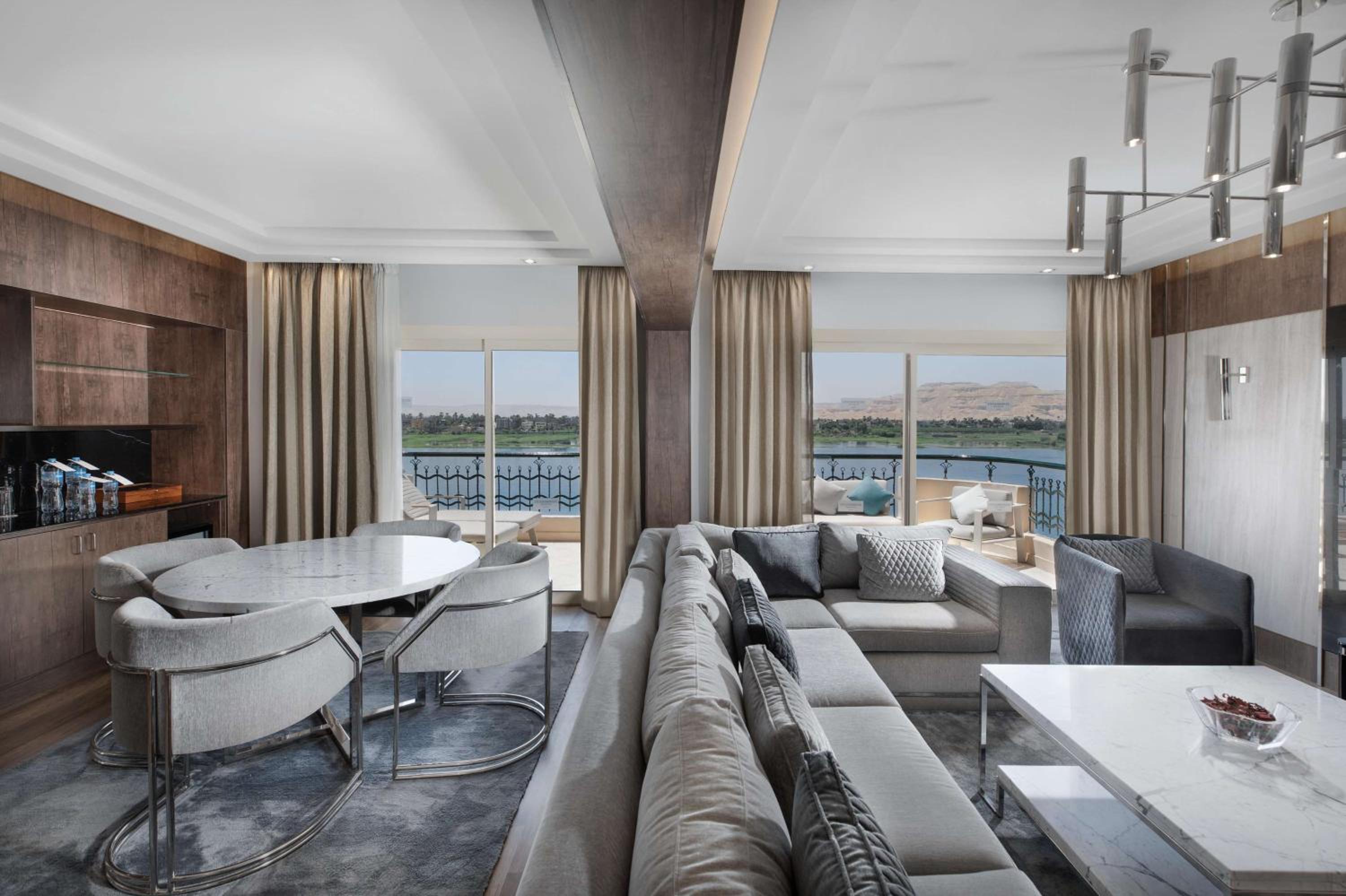 Presidential Suite photo 2
