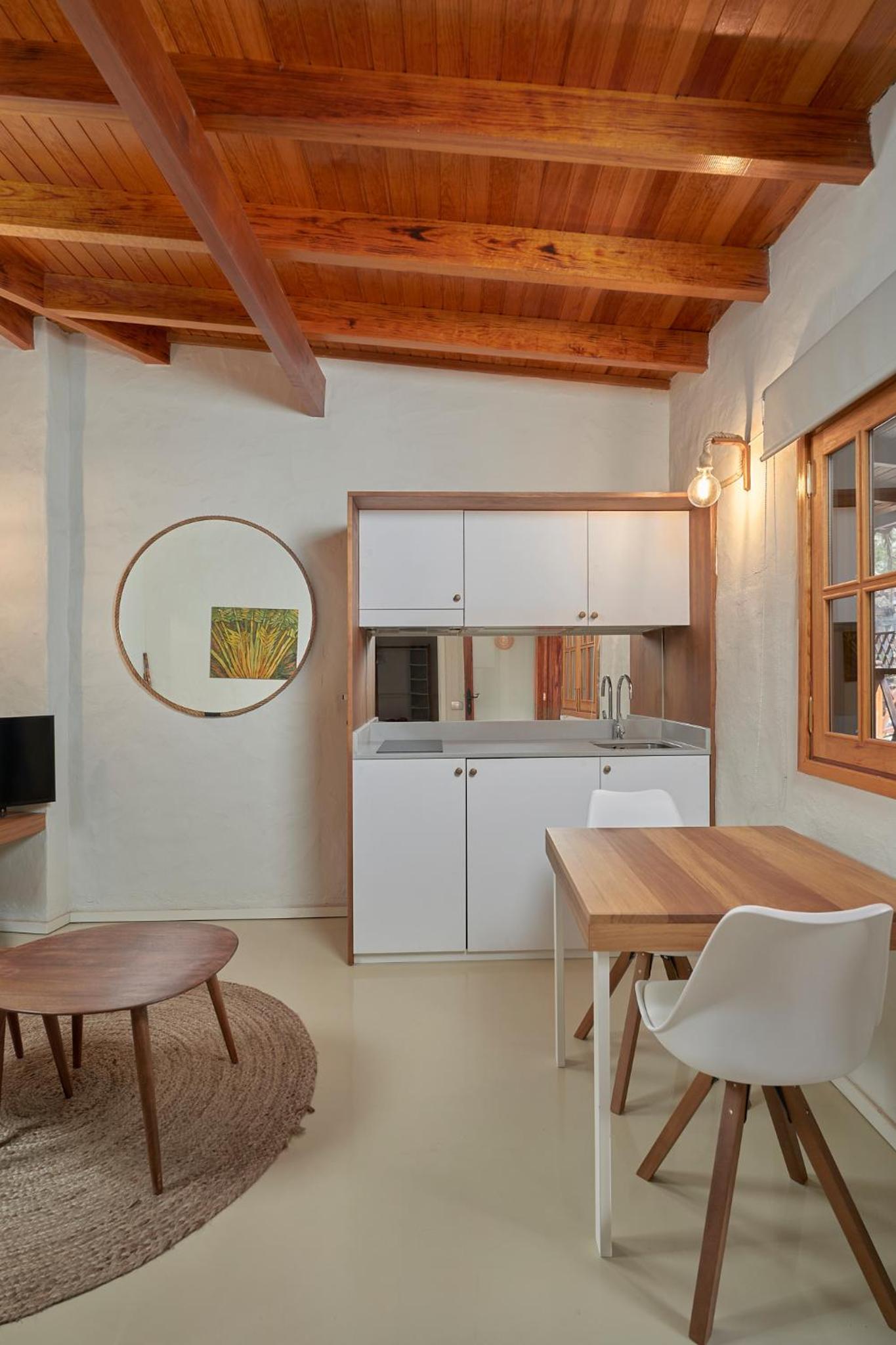 Apartment with Terrace photo 3
