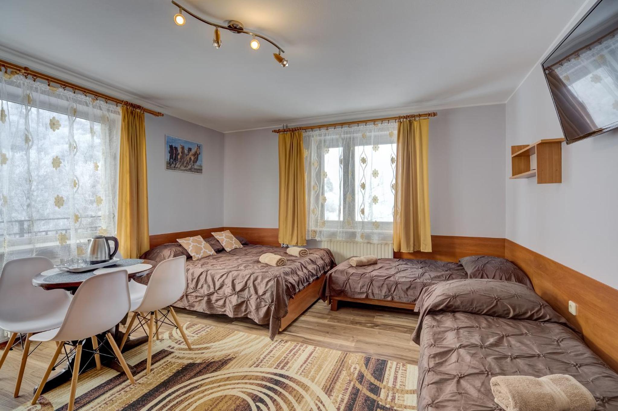 Quadruple Room with Balcony photo 1