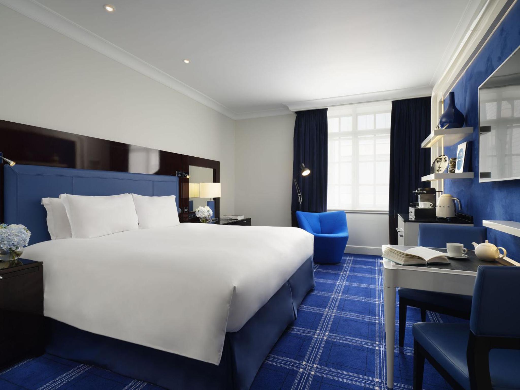 Luxury King Room photo 1