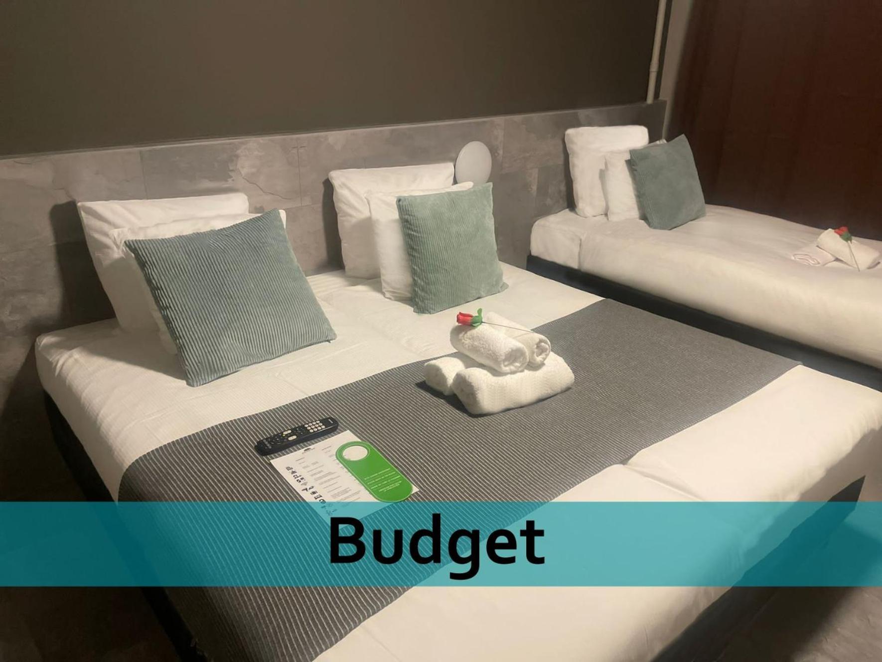 Budget Triple Room with Shower