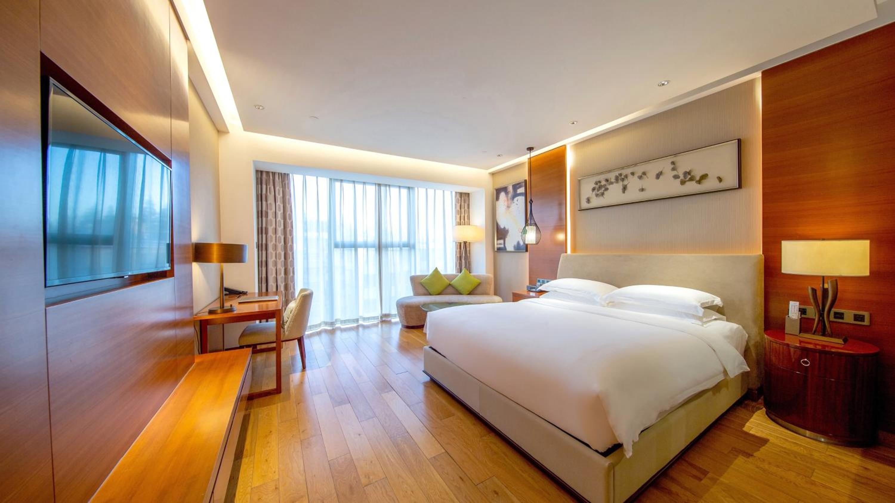 Standard King Room photo 3